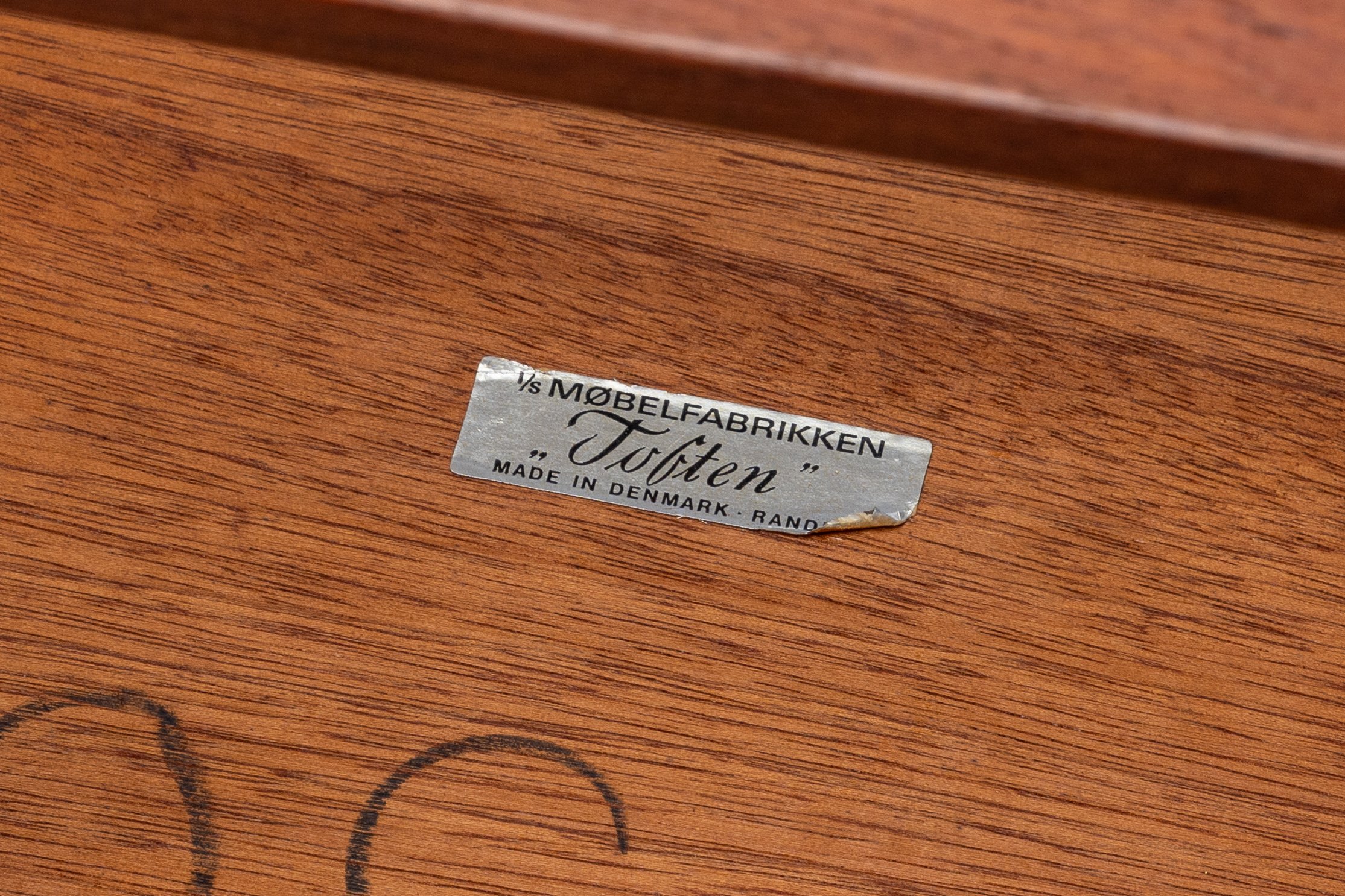 pair-of-danish-teak-side-tables-resideinc-12.jpg
