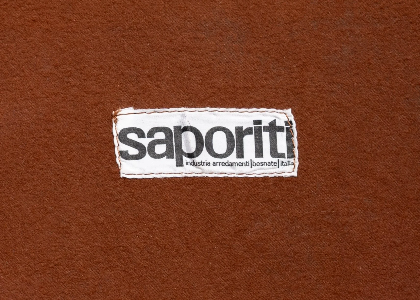 saporiti-confidential-cognac-leather-sofa-resideinc-18.jpg