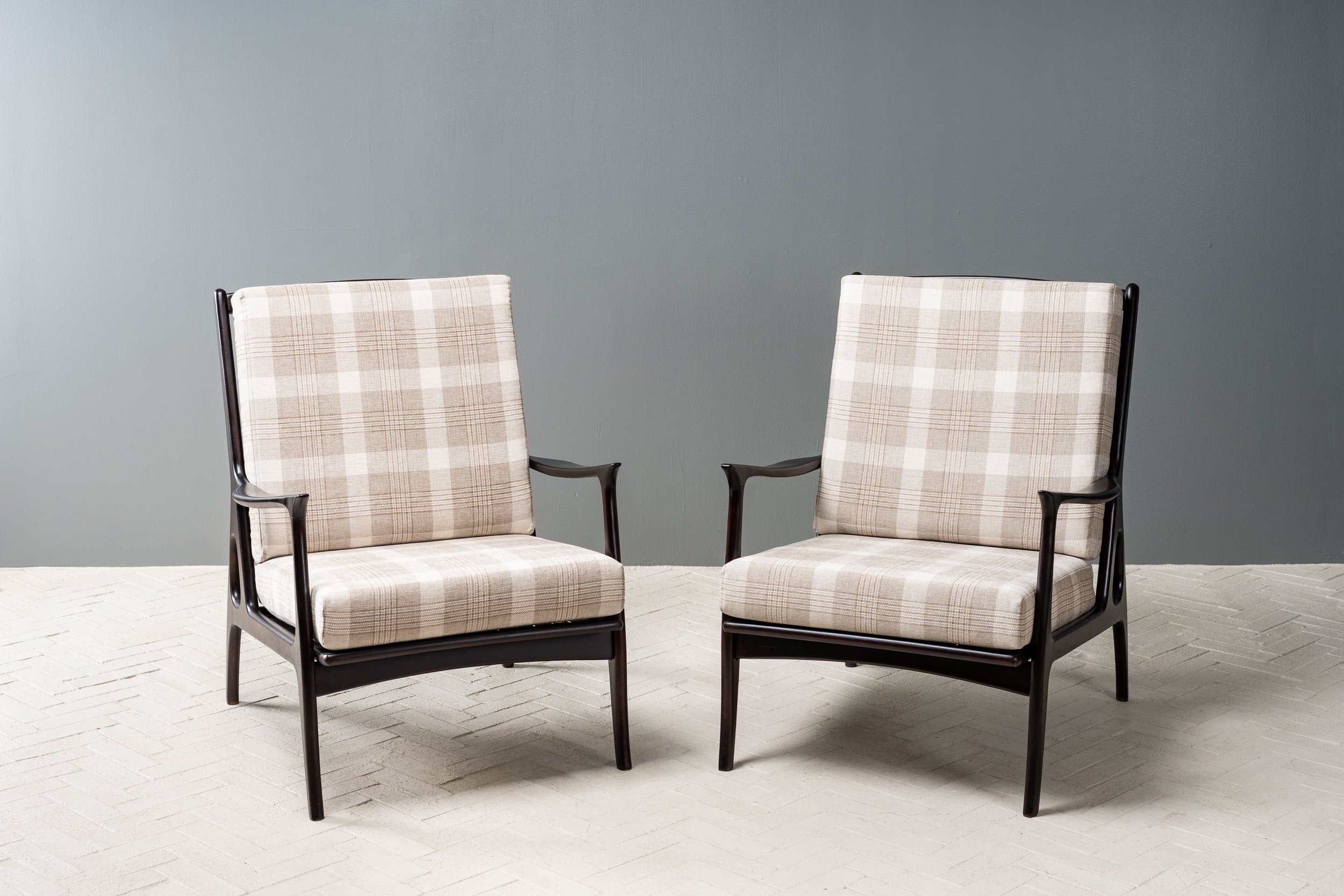 otto-gerdau-open-frame-lounge-chairs-resideinc-1.jpg