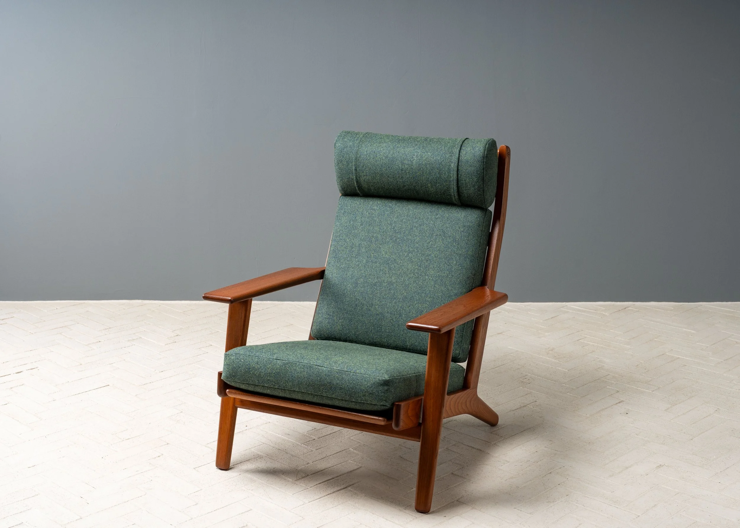 pair-of-wegner-lounge-chairs-resideinc-6.jpg