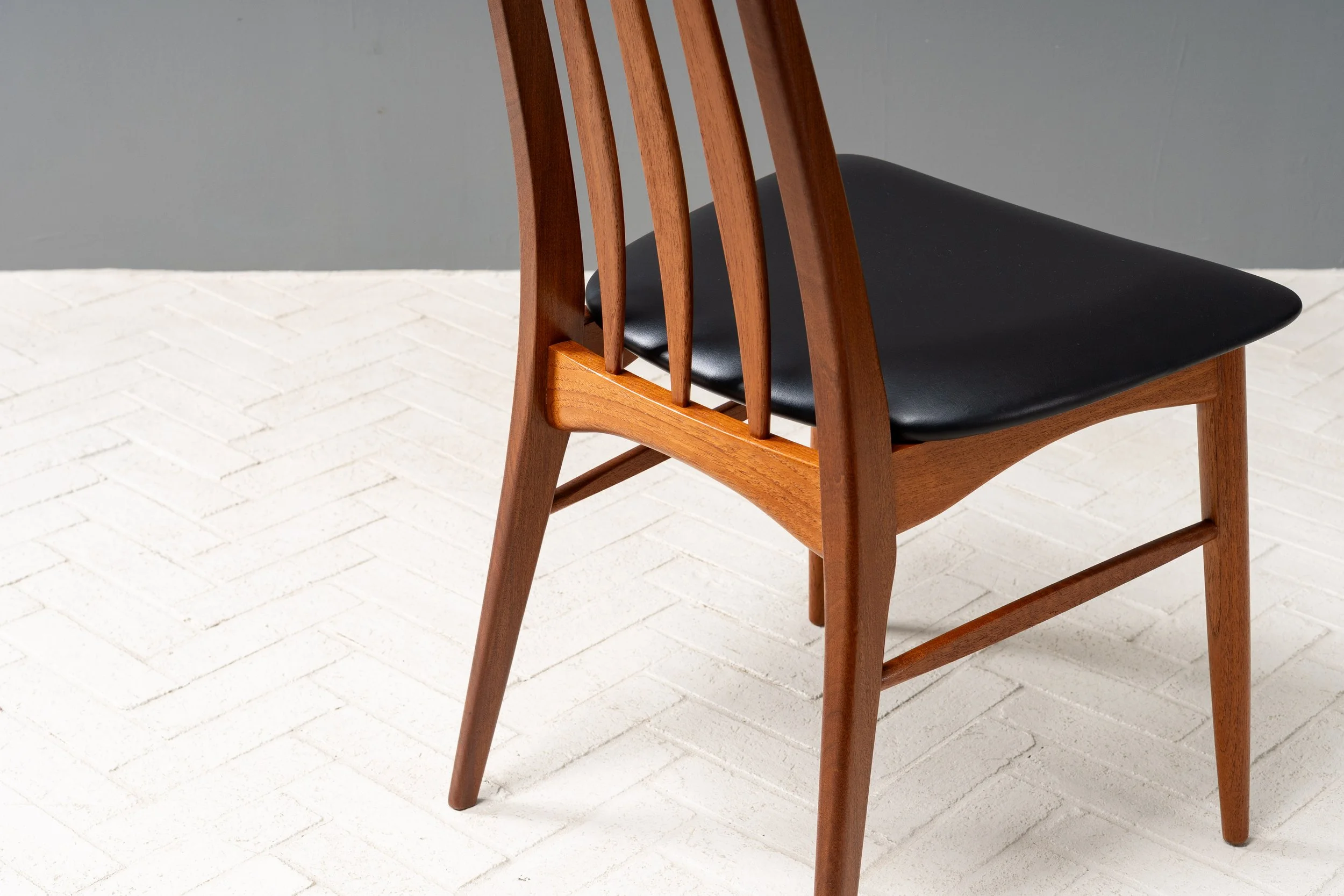 set-of-6-hornslet-teak-dining-chairs-resideinc-16.jpg