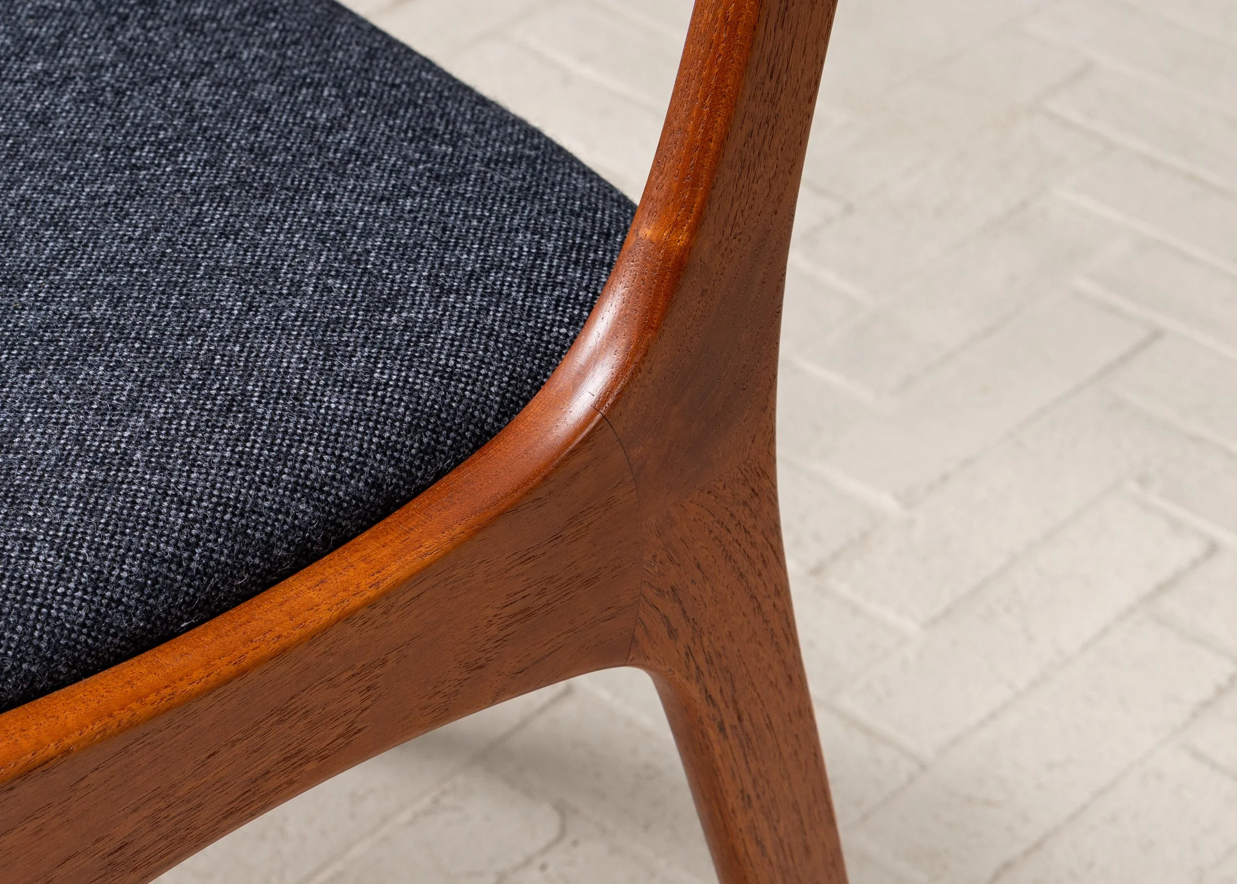 set-of-6-teak-kai-kristiansen-dining-chairs-resideinc-22.jpg