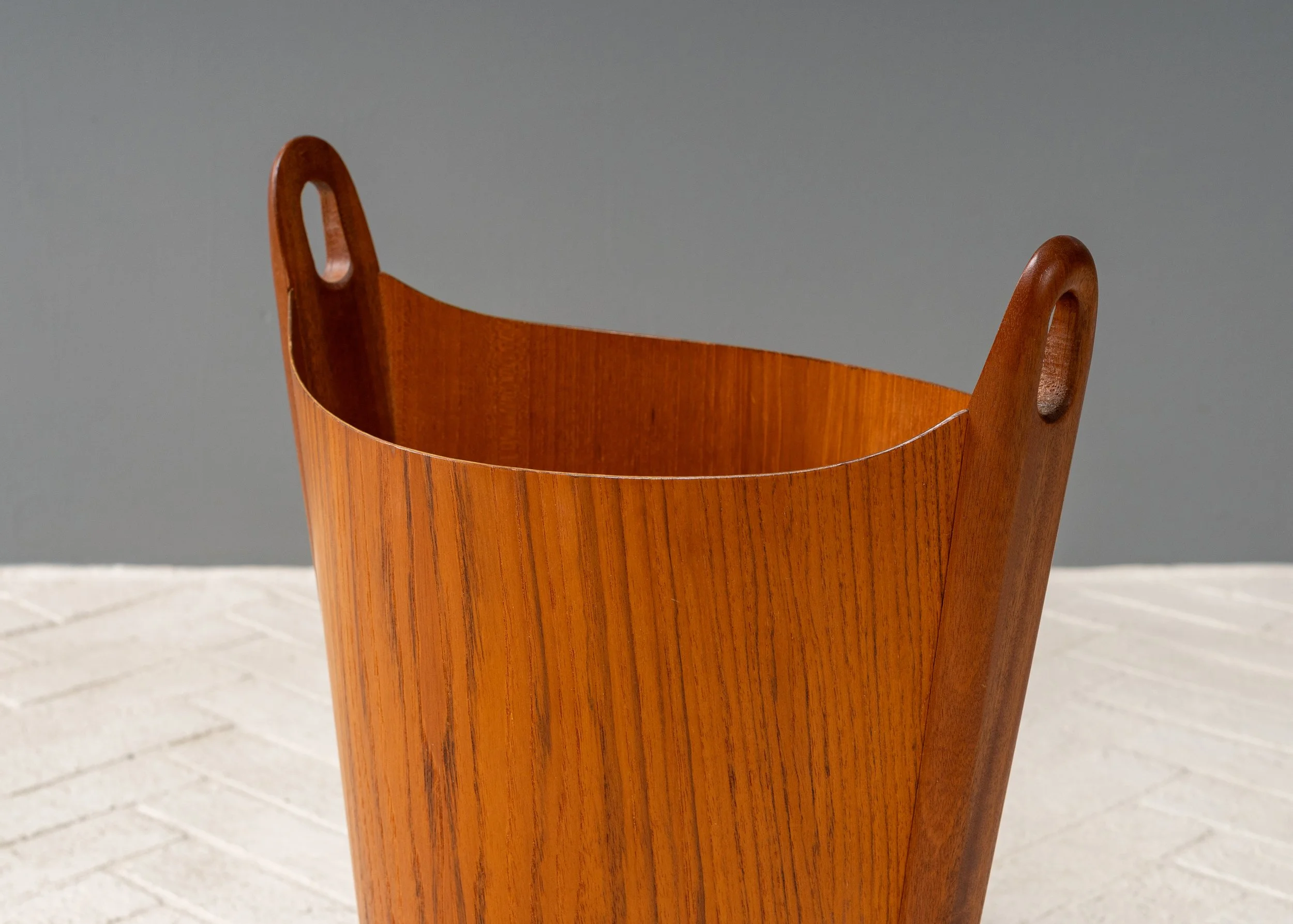 einar-barnes-ps-heggen-teak-wastepaper-basket-resideinc-6.jpg
