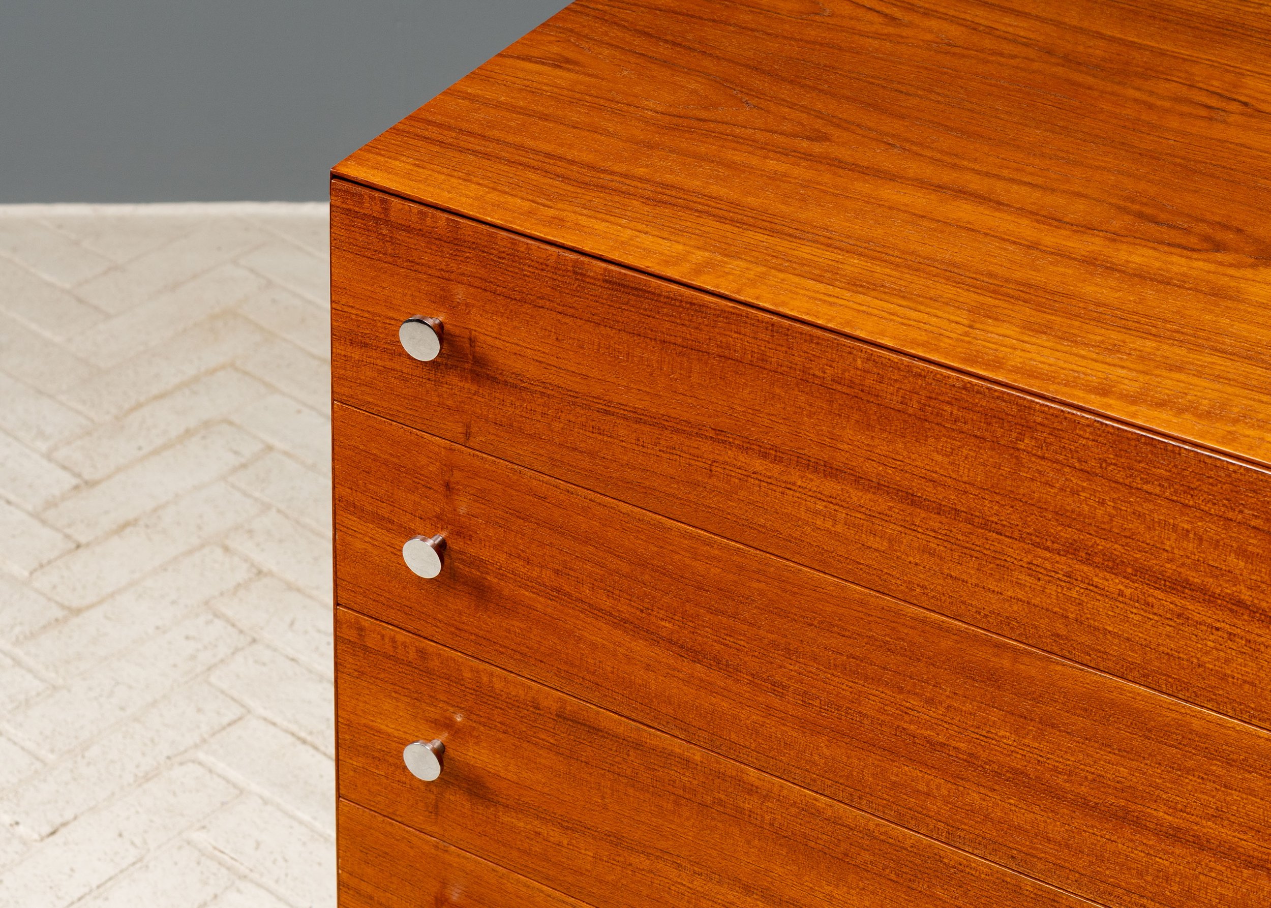 pair-poul-norreklit-teak-chests-resideinc-10.jpg