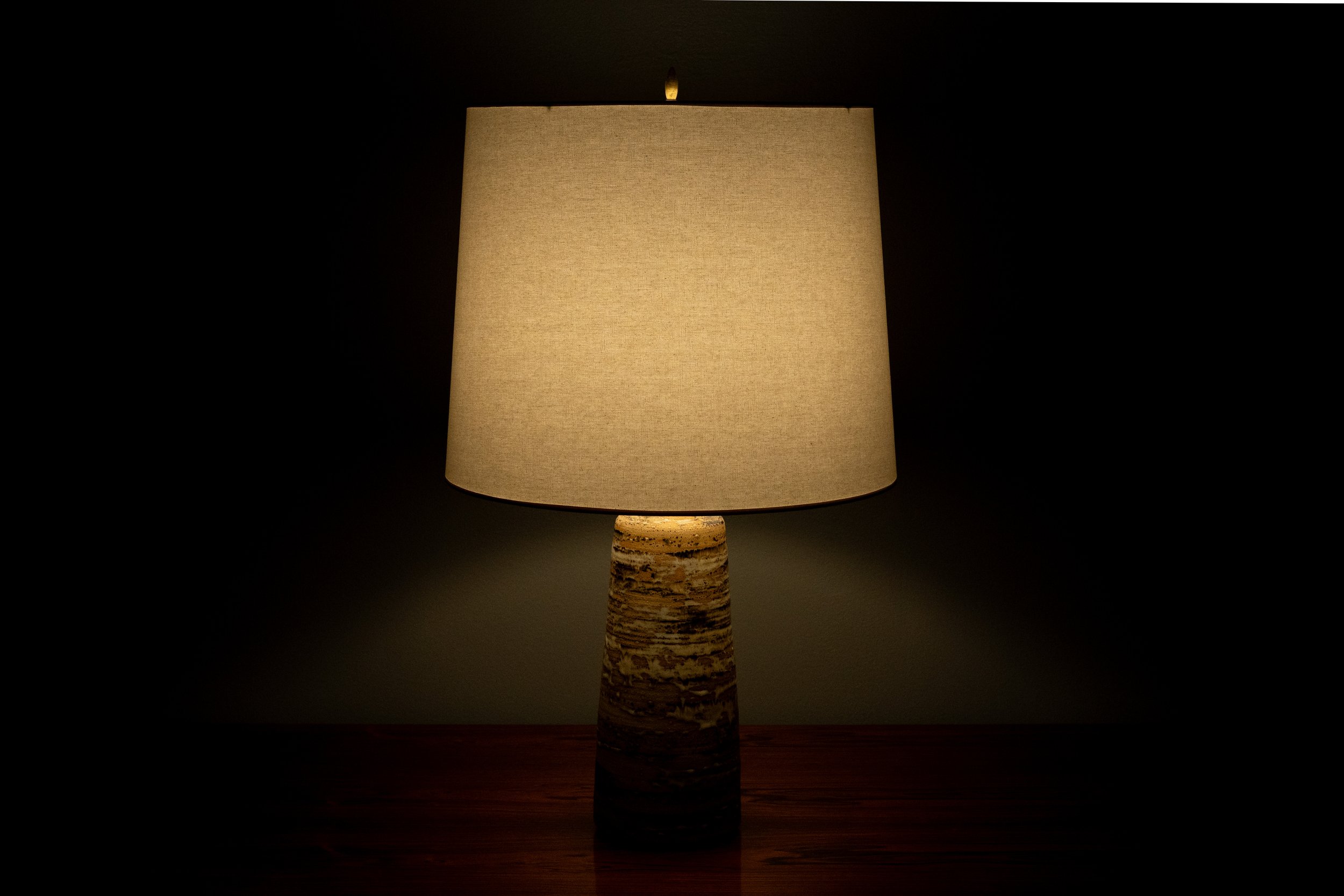 anne-appleton-clark-ceramic-table-lamp-2-resideinc-10.jpg