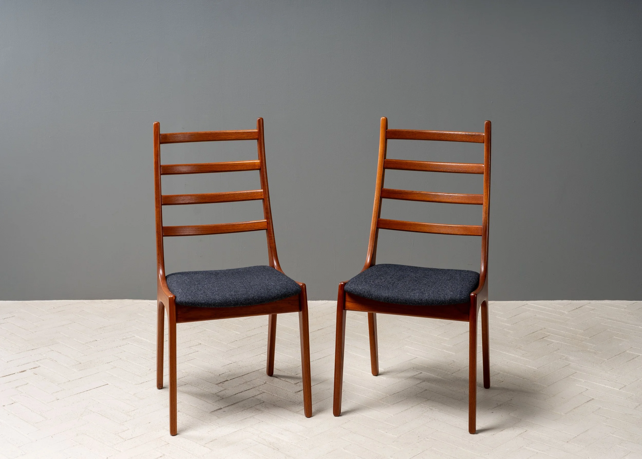 set-of-6-teak-kai-kristiansen-dining-chairs-resideinc-4.jpg