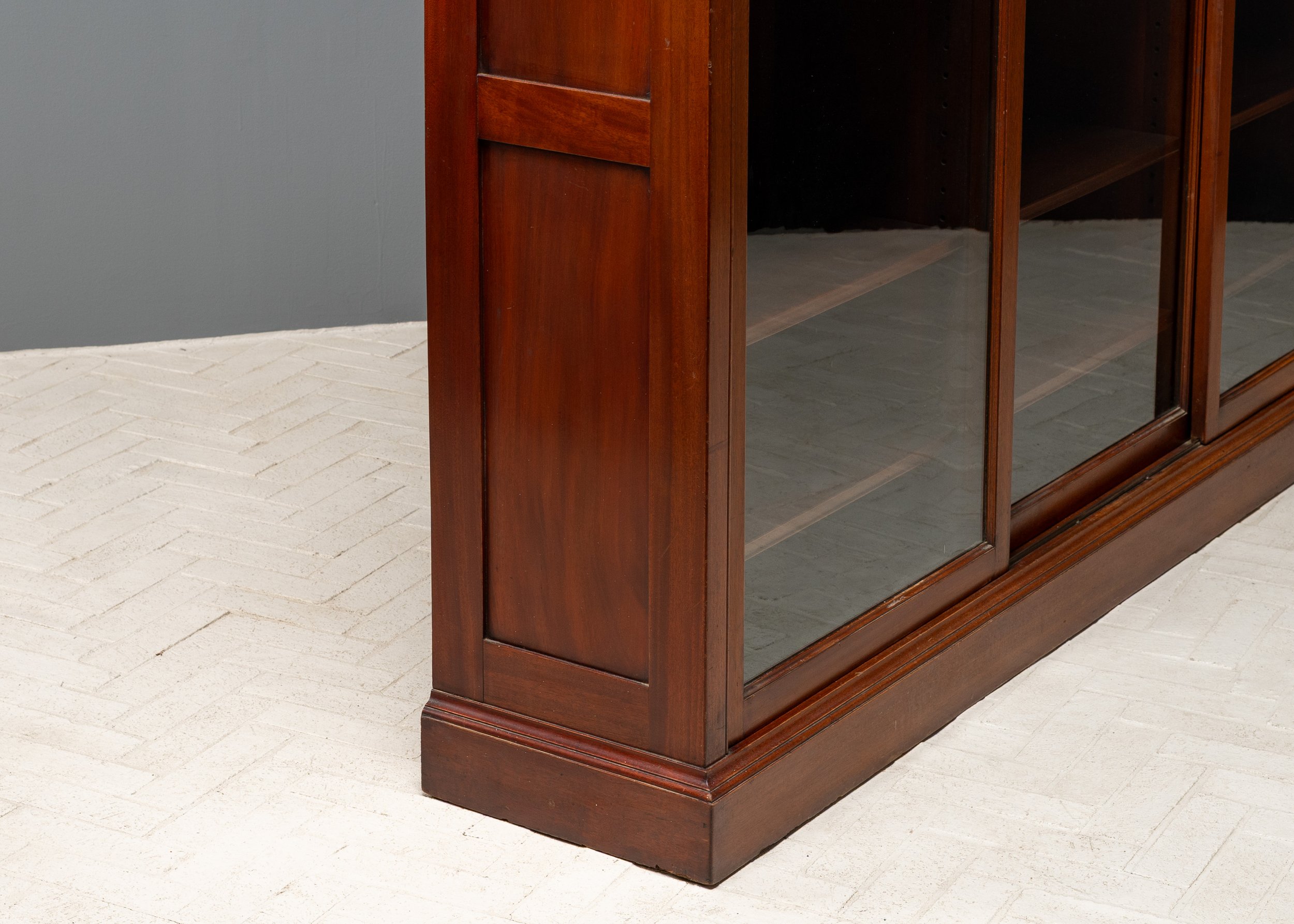 davenport-cuban-mahogany-bookcase-reside-inc-25.jpg