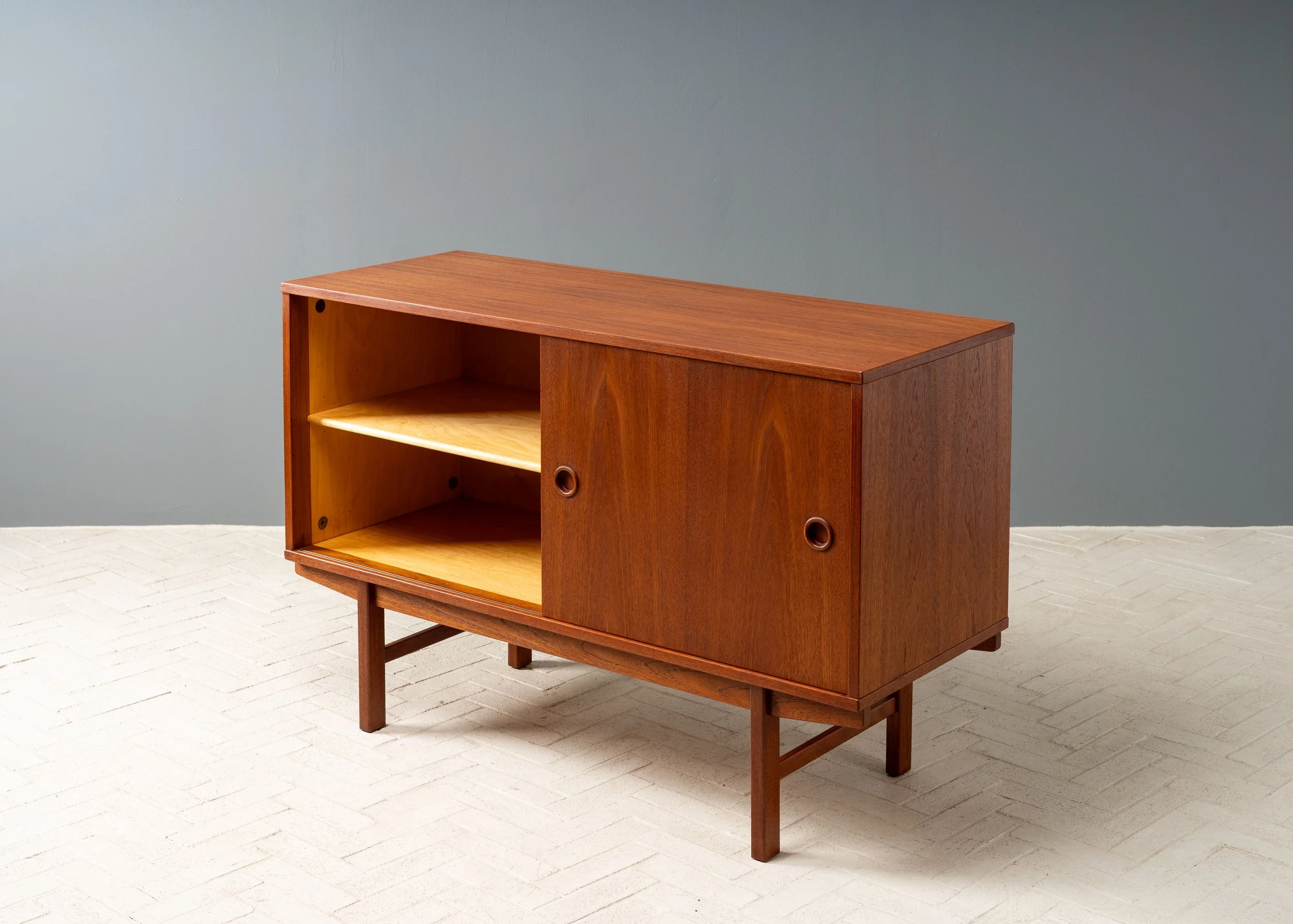 folke-ohlsson-dux-teak-chest-resideinc-3.jpg