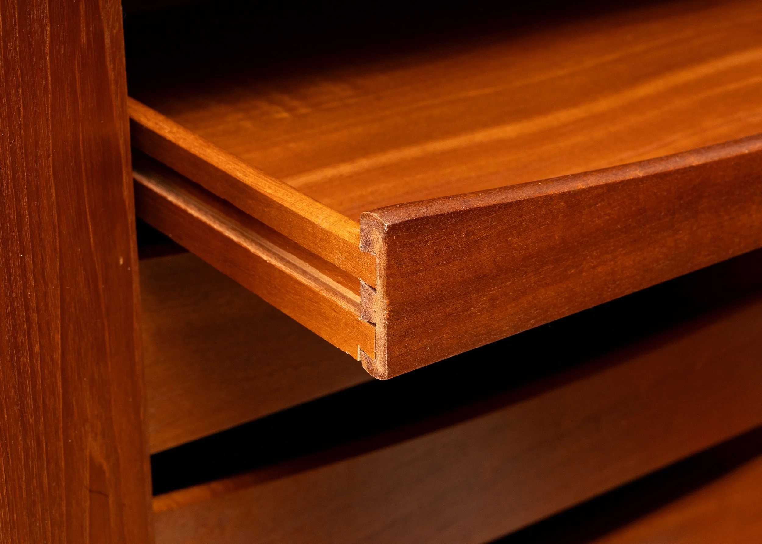 westnofa-teak-mahogany-wardrobe-resideinc-9.jpg