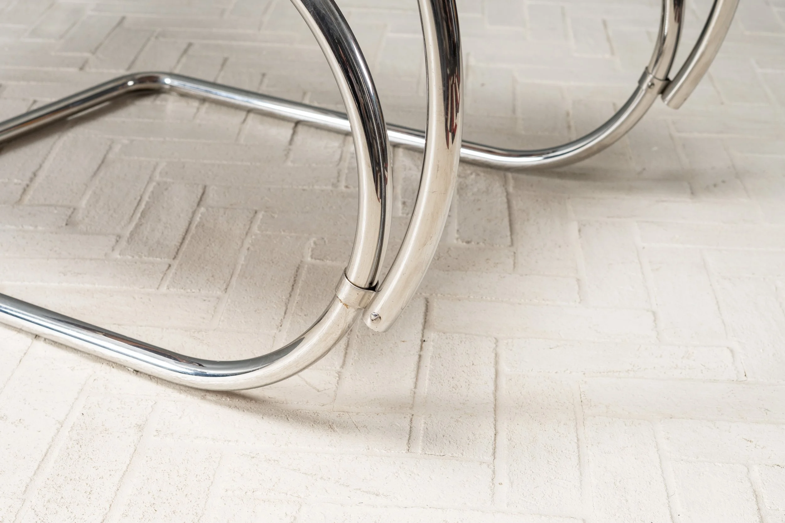 pair-of-knoll-mr-chairs-resideinc-22.jpg