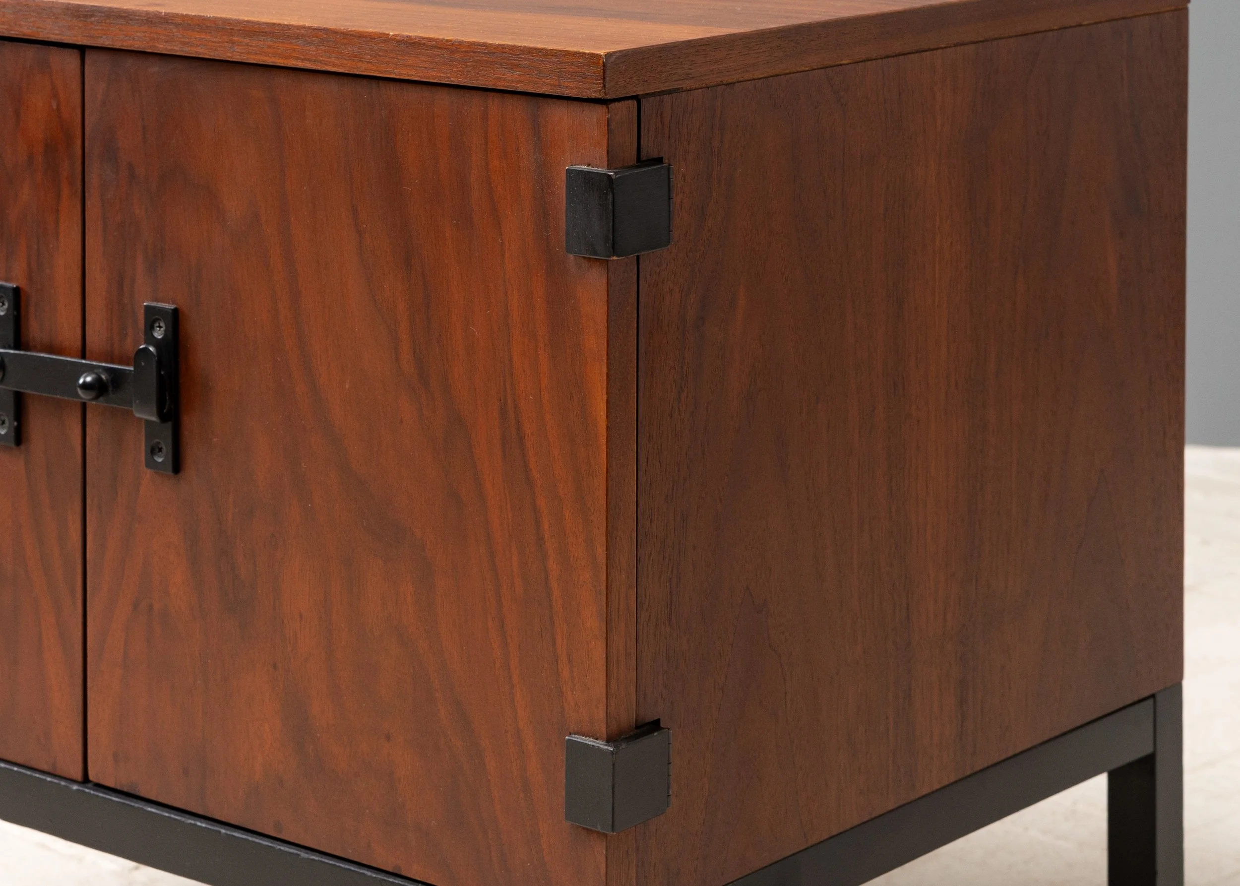 pair-of-milo-baughman-walnut-nightstands-reside-inc-12.jpg