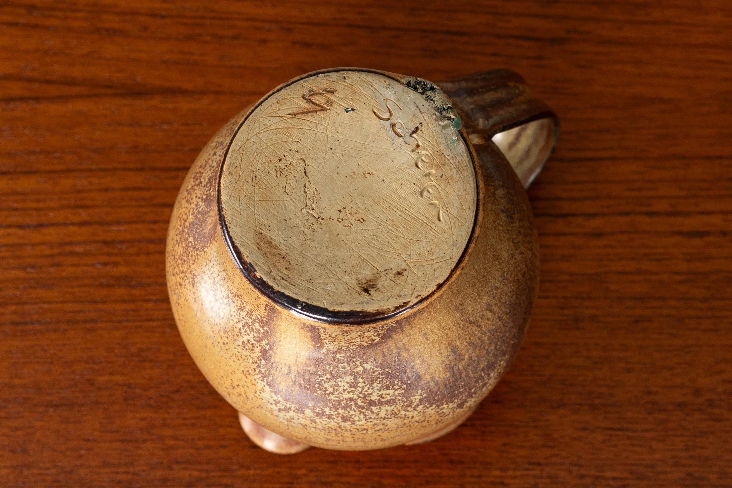 scheier-ceramic-jug-resideinc-10.jpg