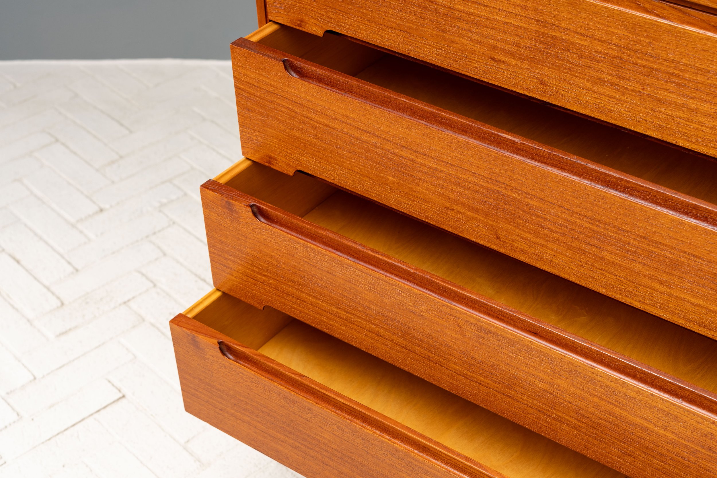 arne-wahl-iversen-teak-high-chest-resideinc-10.jpg