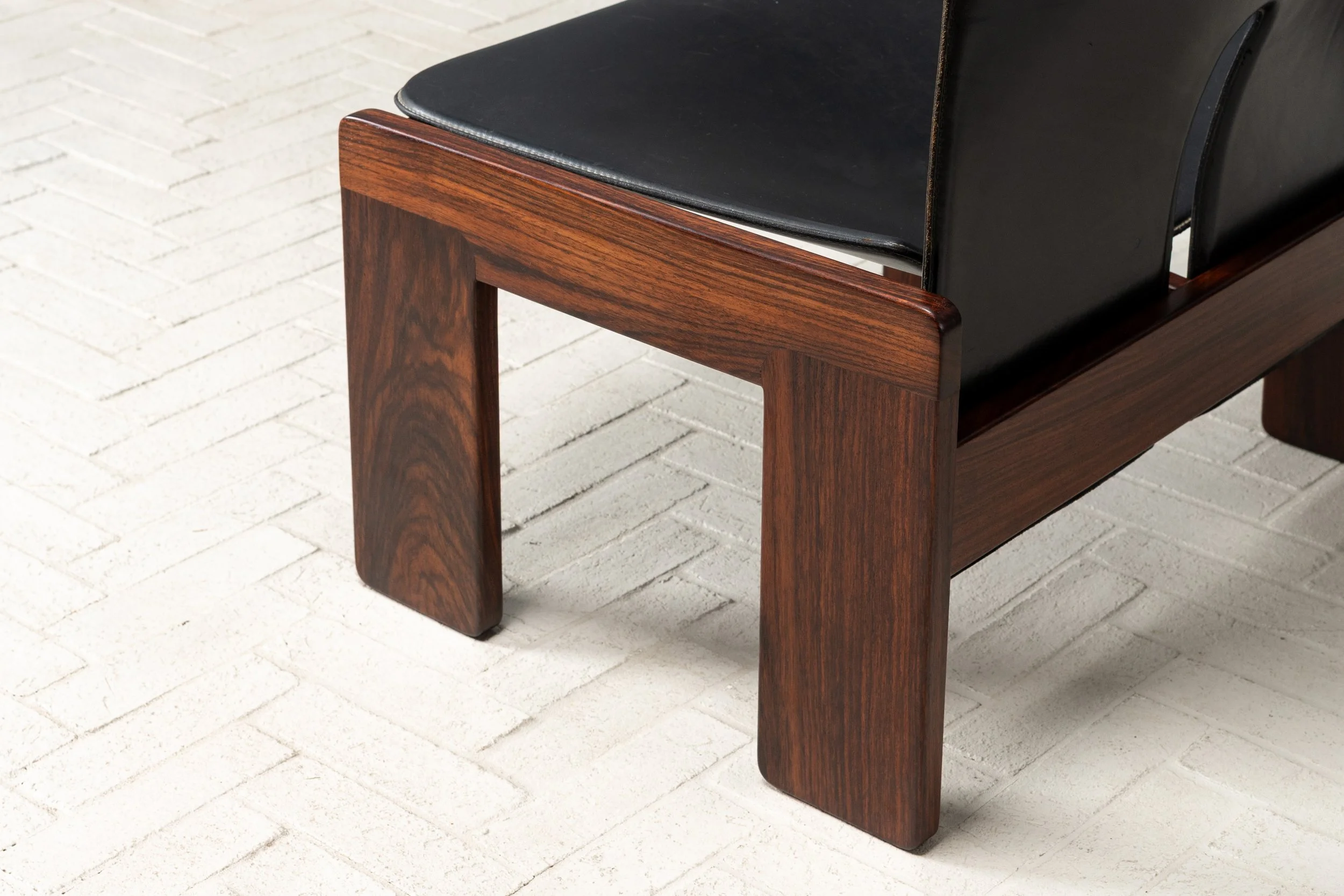 cassina-leather-rosewood-chair-resideinc-6.jpg