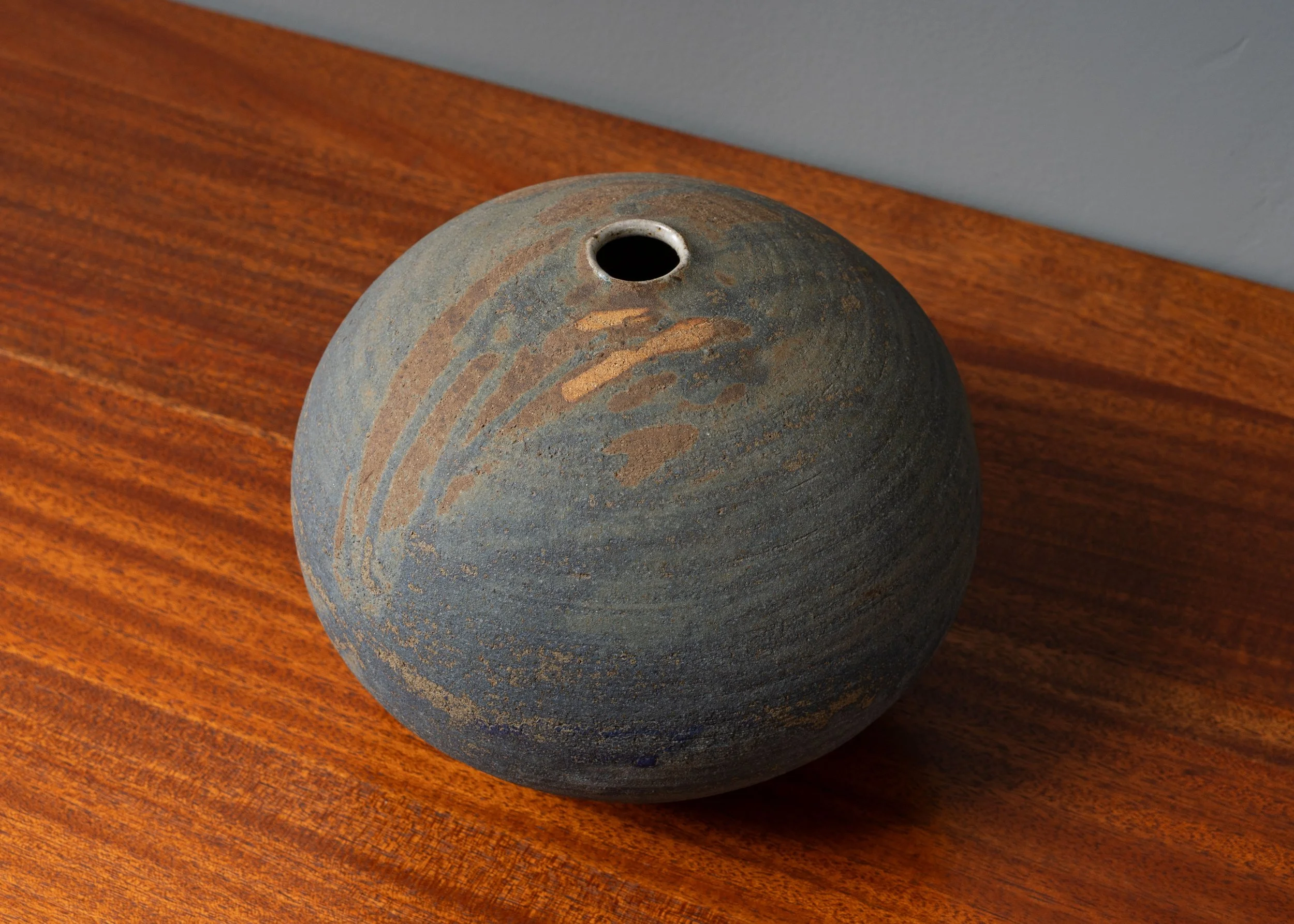 gerry-williams-large-ceramic-orb-vessel-reside-inc-2.jpg