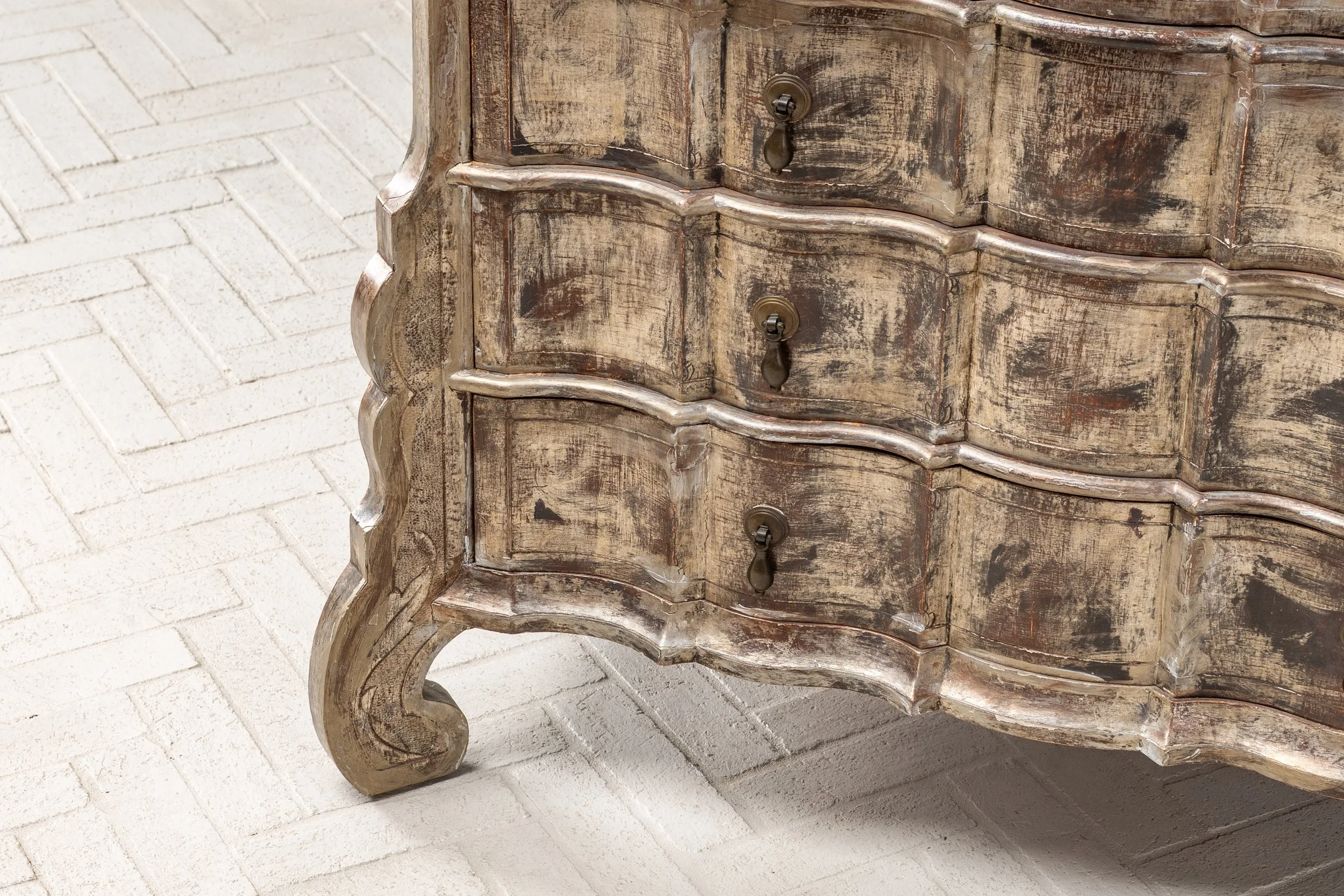 max-kuehne-silver-leaf-chest-resideinc-5.jpg