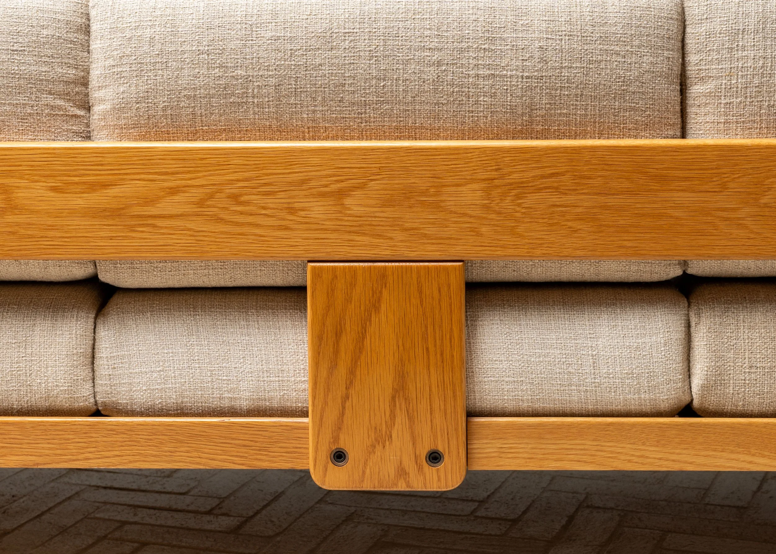 tobia-scarpa-bastiano-oak-sofa-resideinc-11.jpg