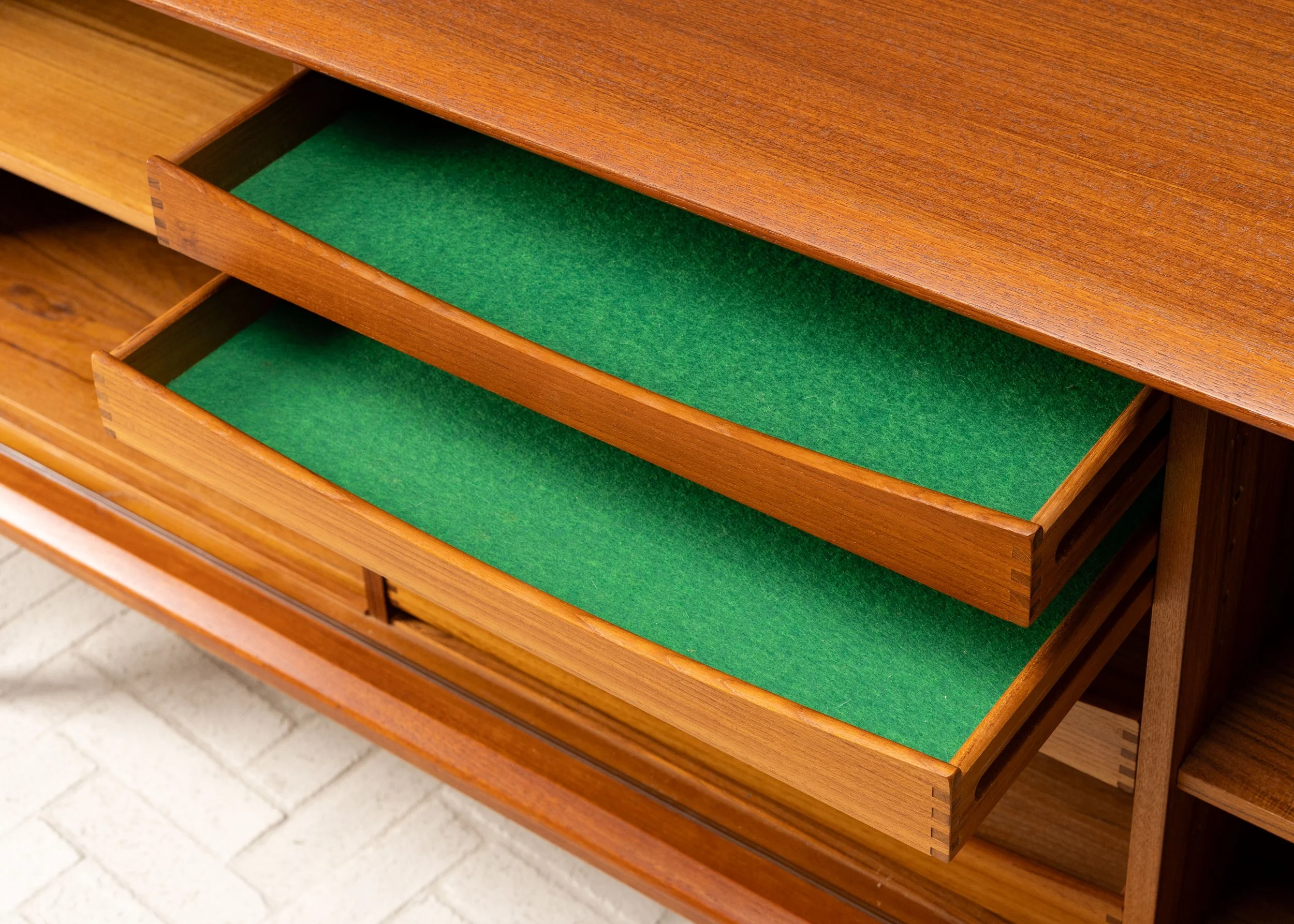bernhard-pedersen-long-teak-sideboard-resideinc-17.jpg