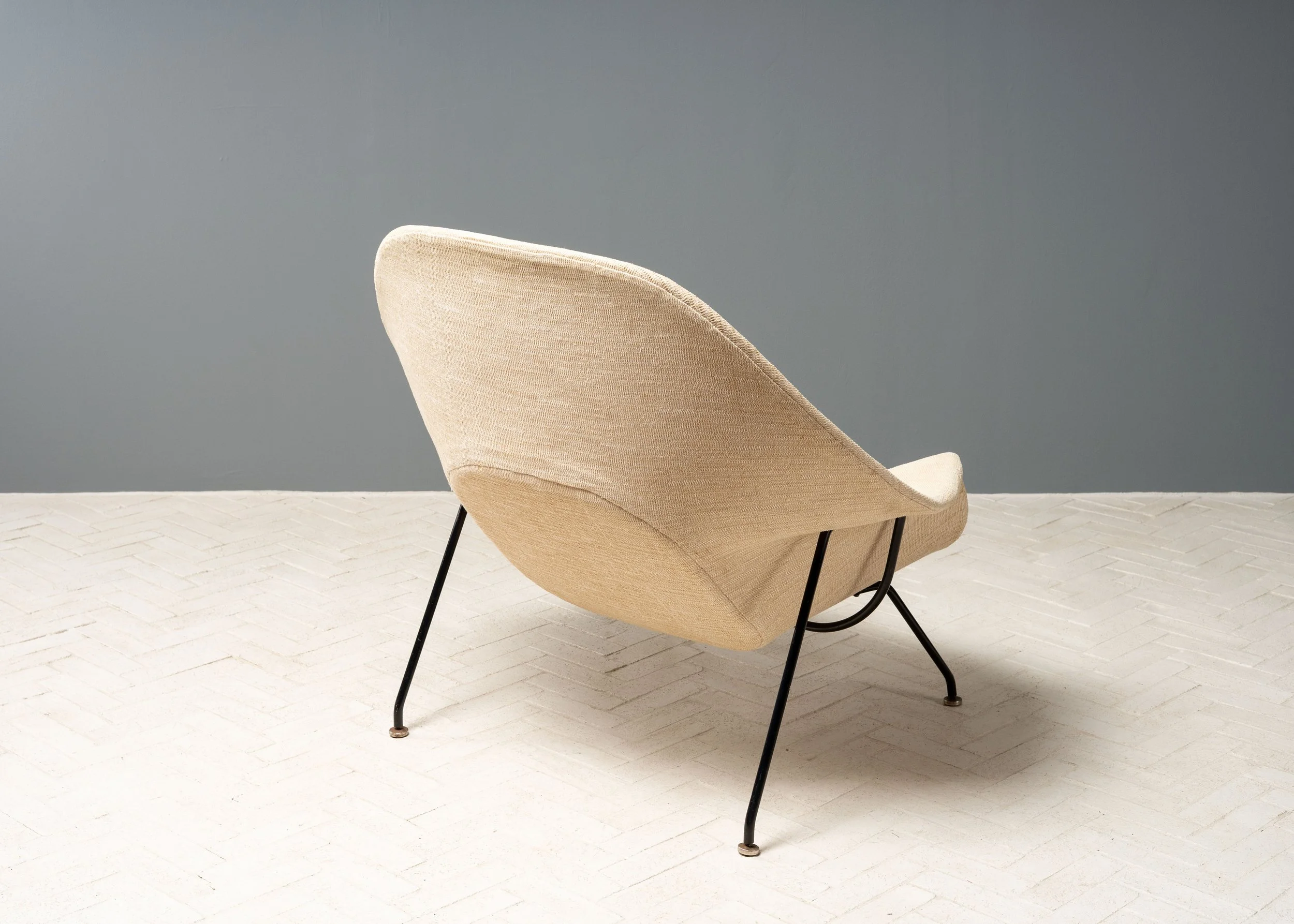 eero-saarinen-knoll-womb-chair-ottoman-workshop-reside-inc-8.jpg