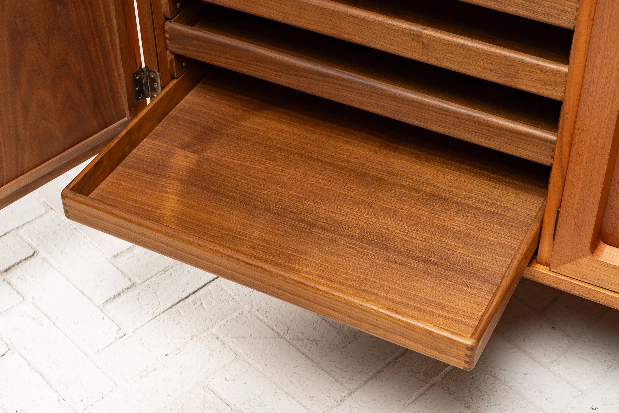 karl-erik-ekselius-swedish-teak-sideboard-resideinc-15.jpg