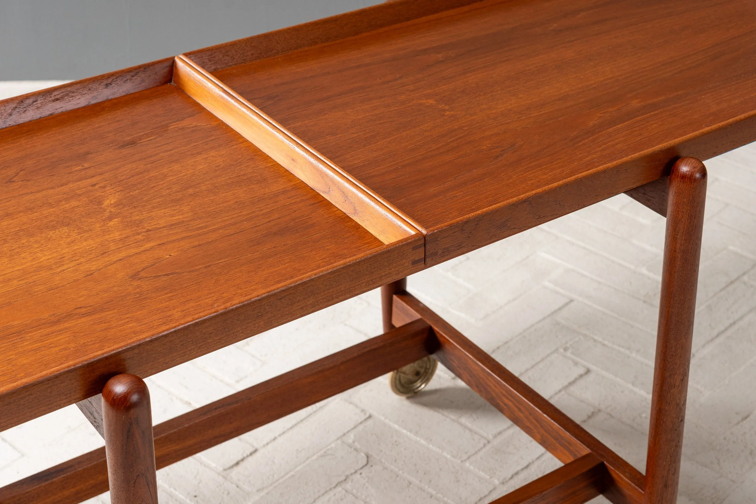 poul-hundevad-teak-bar-cart-aug2025-resideinc-6.jpg