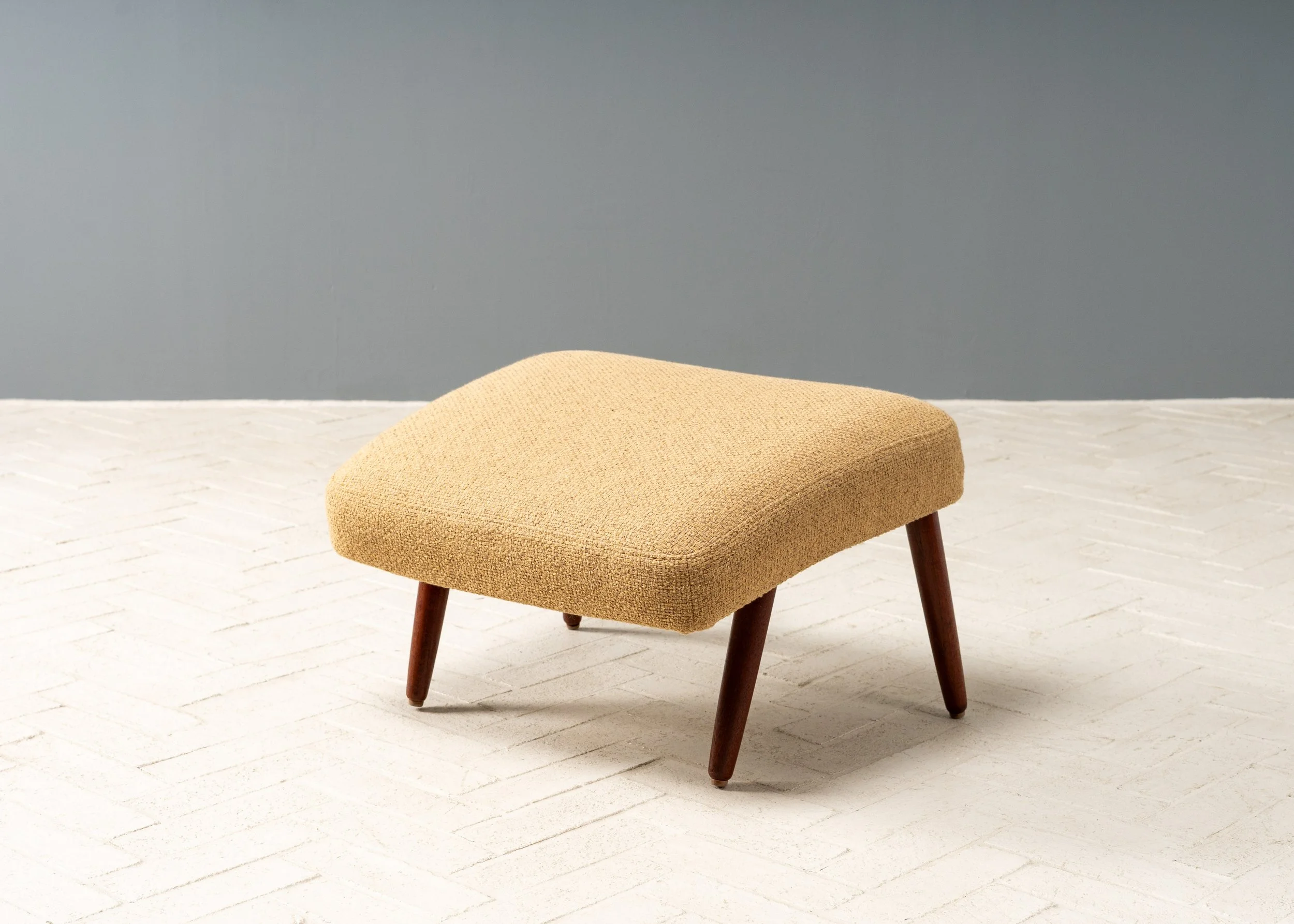 folke-ohlsson-dux-lounge-chair-ottoman-resideinc-23.jpg