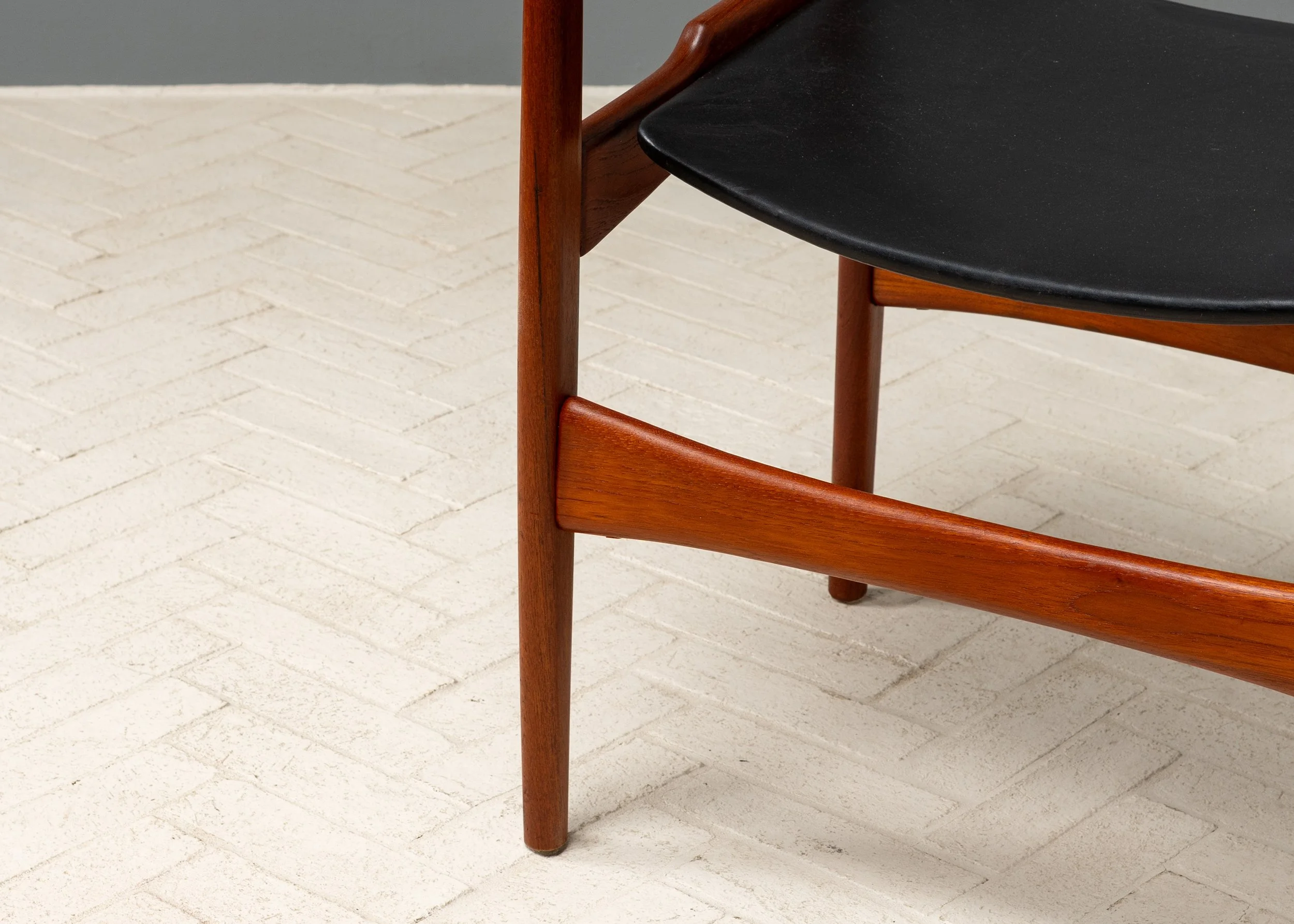 arne-hovmand-olsen-jutex-model-171-armchair-reside-inc-12.jpg