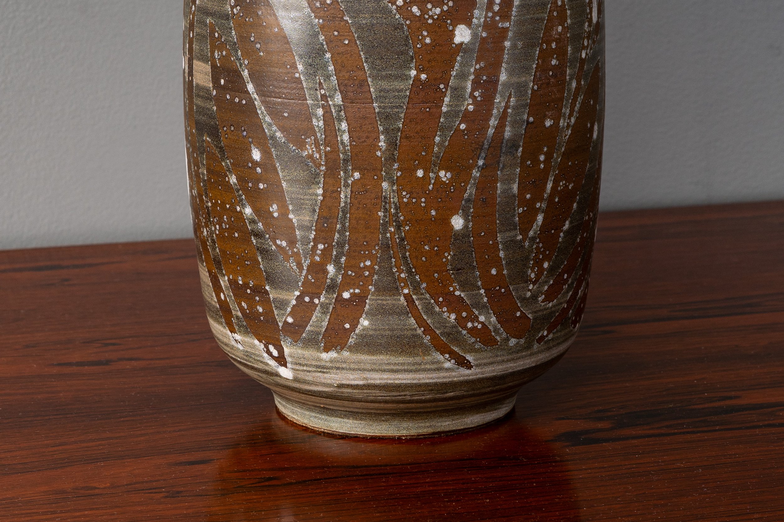 1-lamp-040325-resideinc-10.jpg
