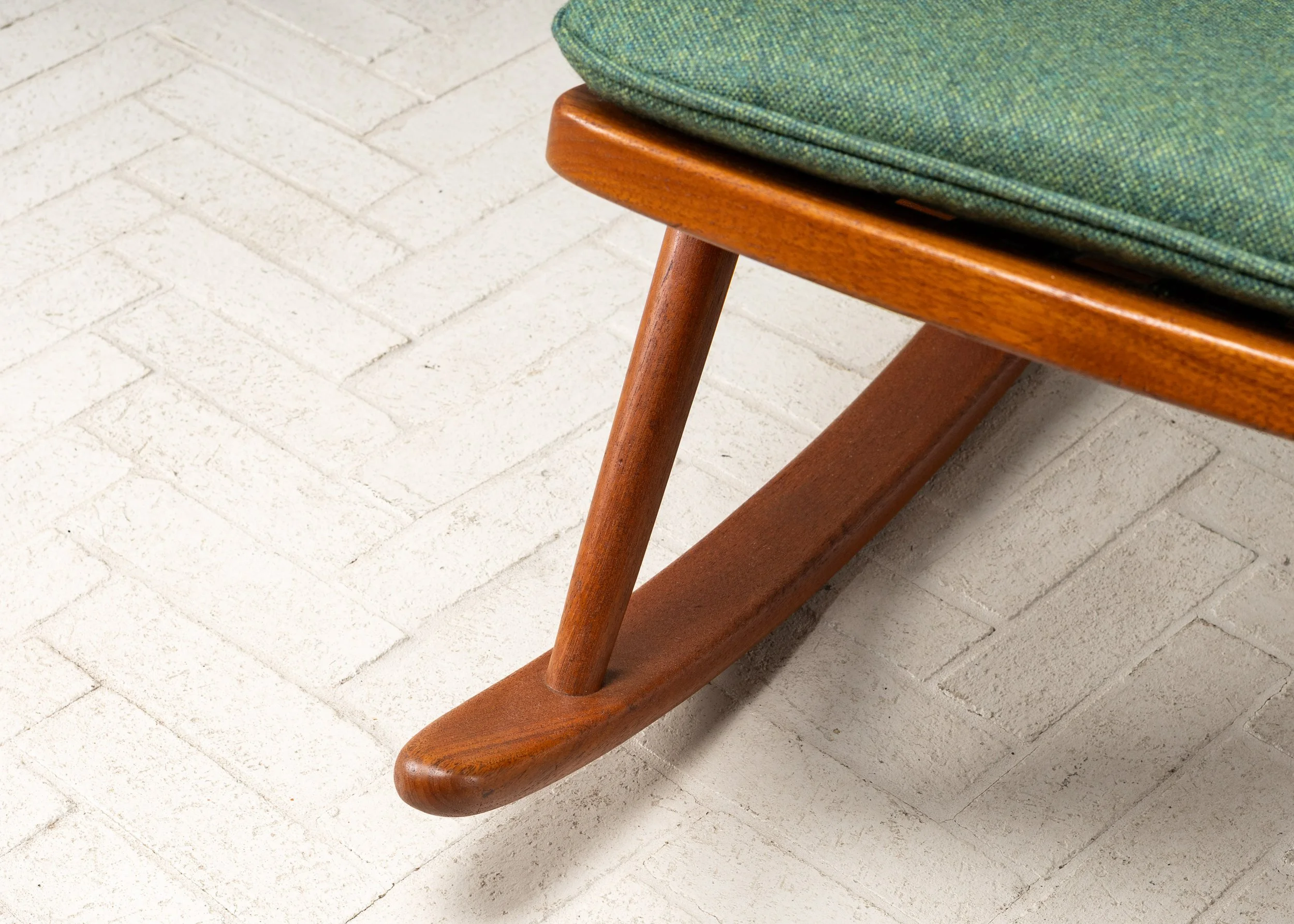 frank-reenskaug-rocking-chair-resideinc-10.jpg
