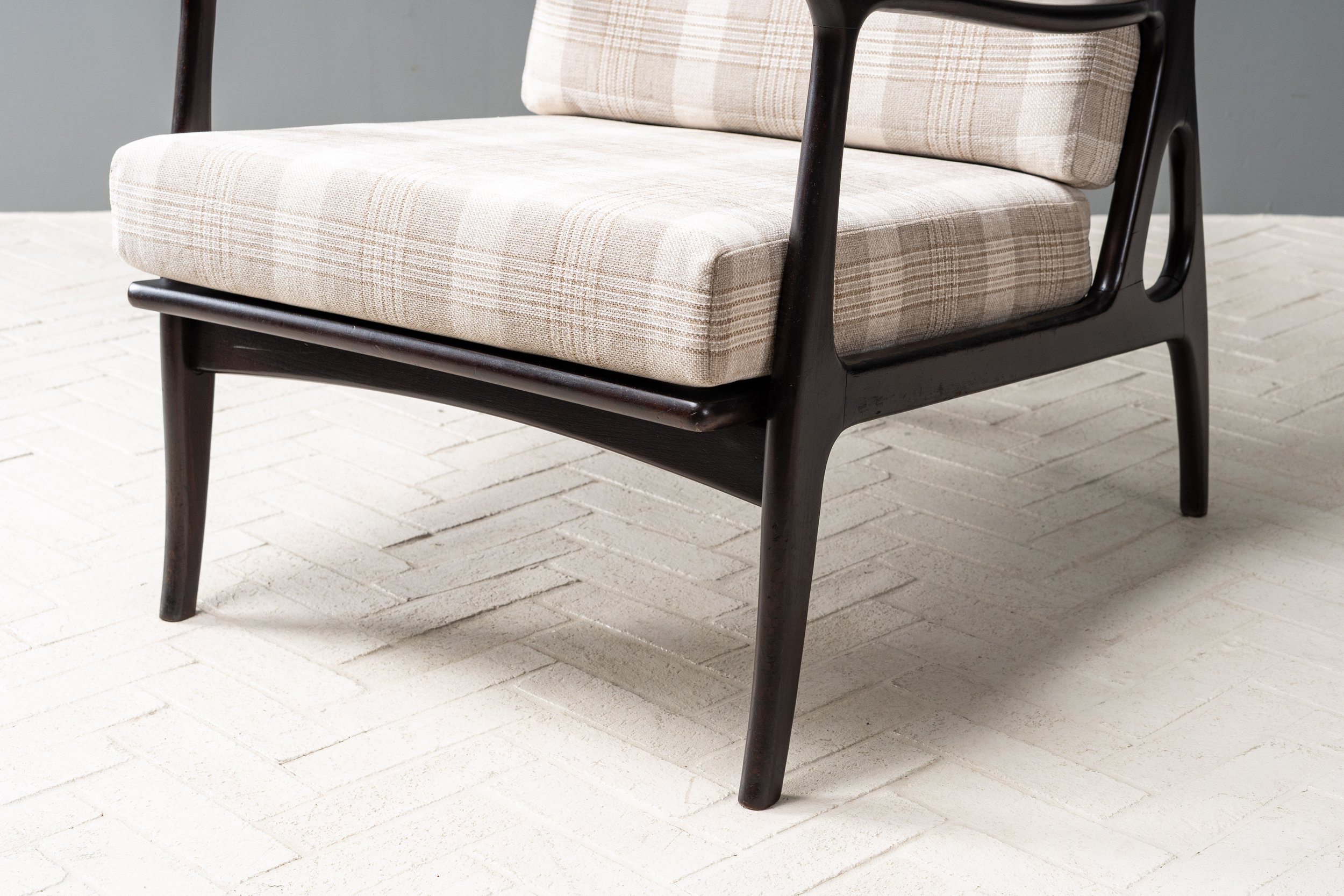 otto-gerdau-open-frame-lounge-chairs-resideinc-12.jpg