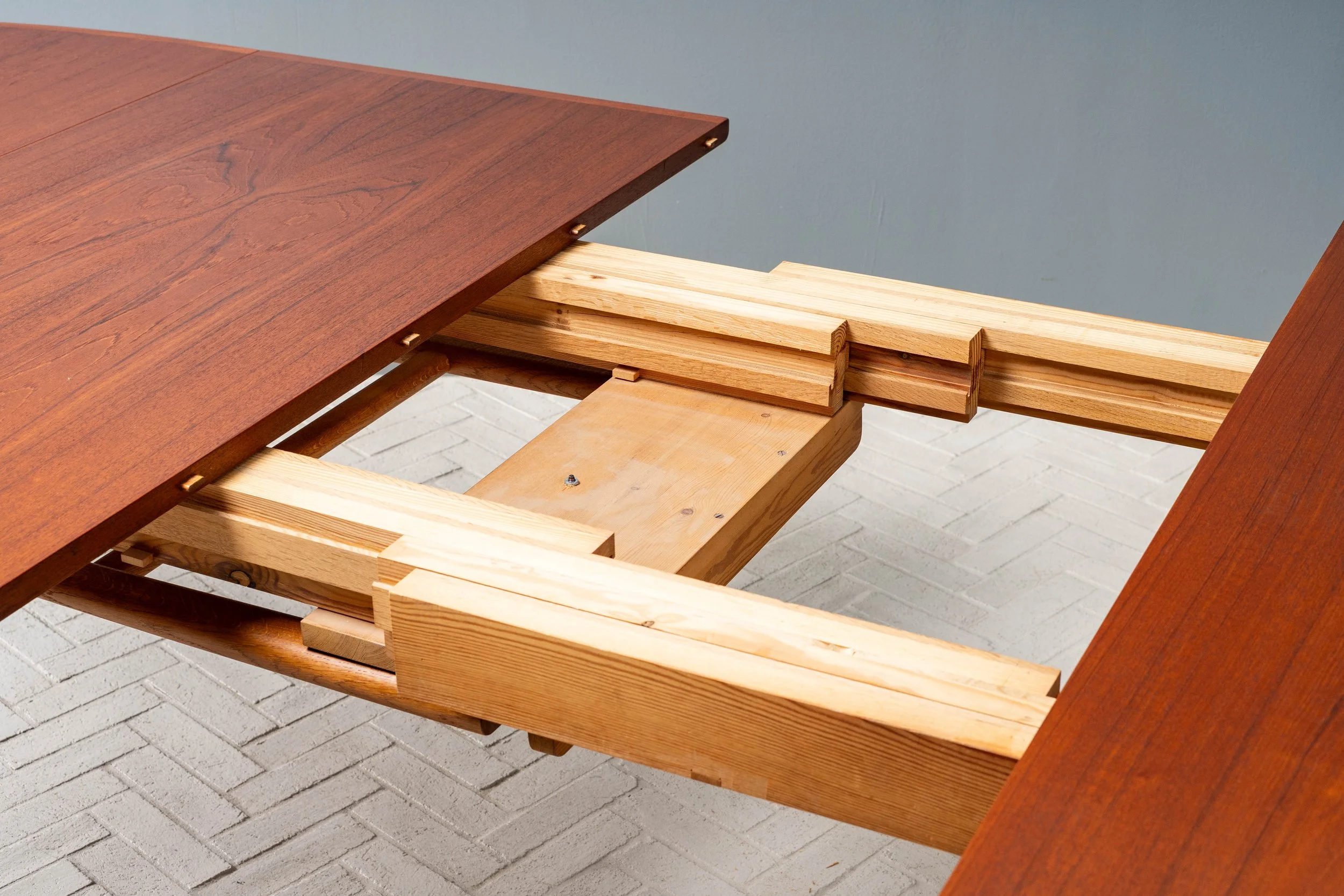 hans-wegner-teak-oak-jh567-dining-table-resideinc-14.jpg