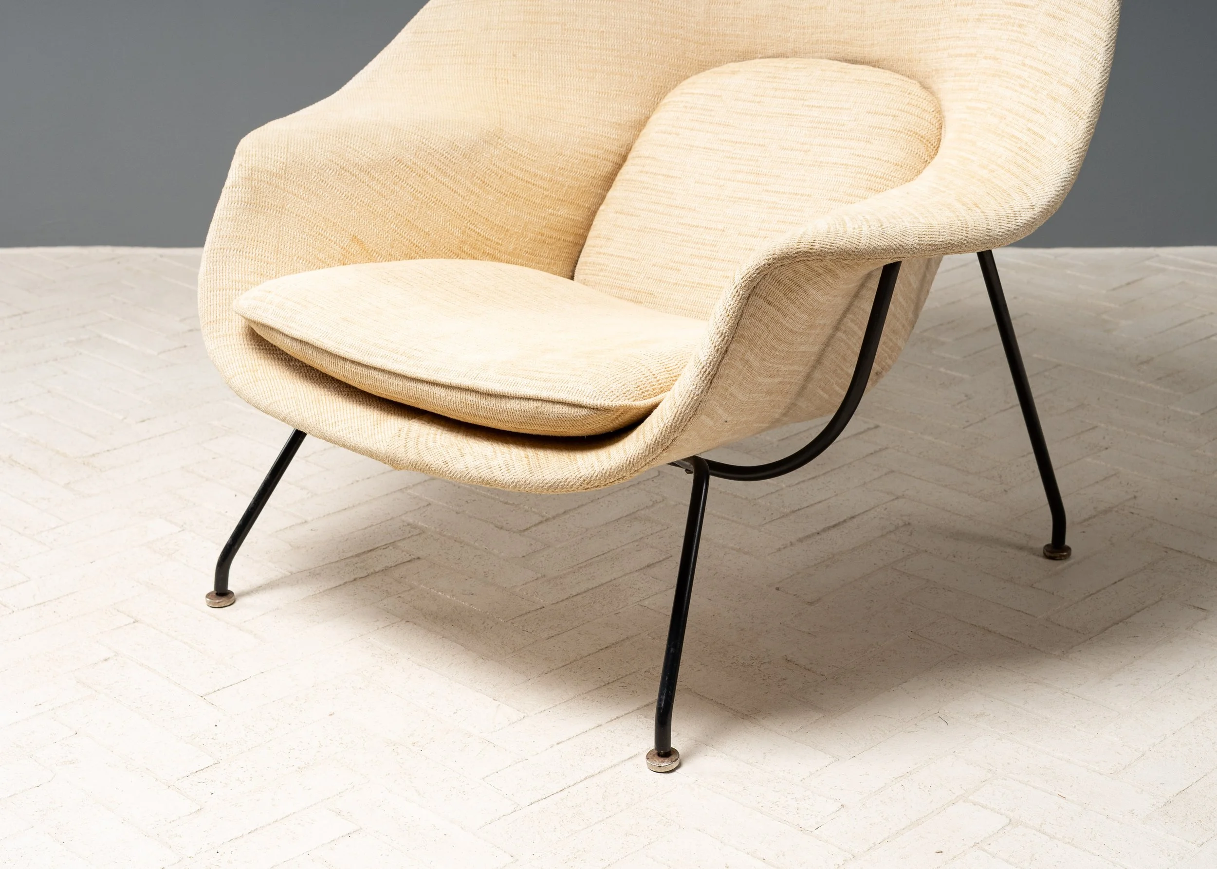 eero-saarinen-knoll-womb-chair-ottoman-workshop-reside-inc-12.jpg