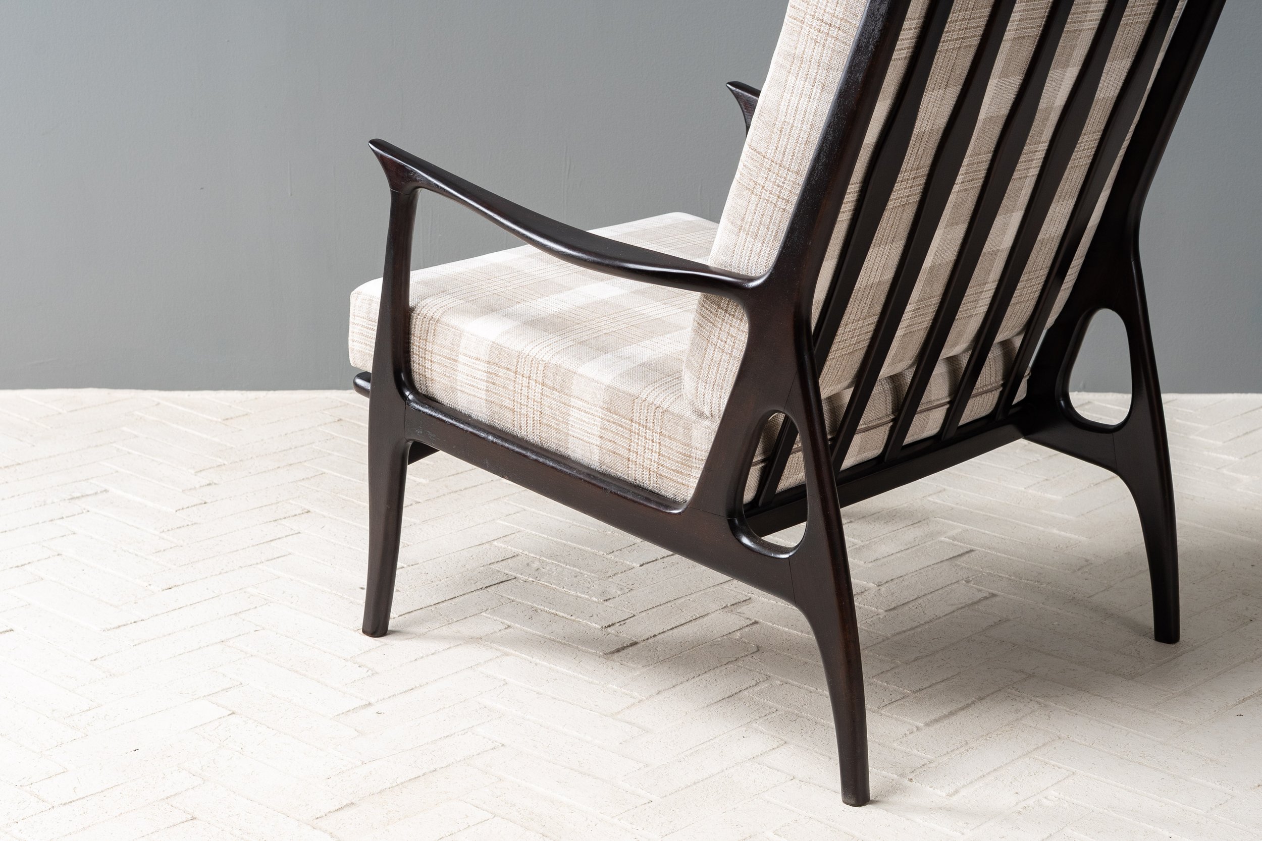 otto-gerdau-open-frame-lounge-chairs-resideinc-9.jpg