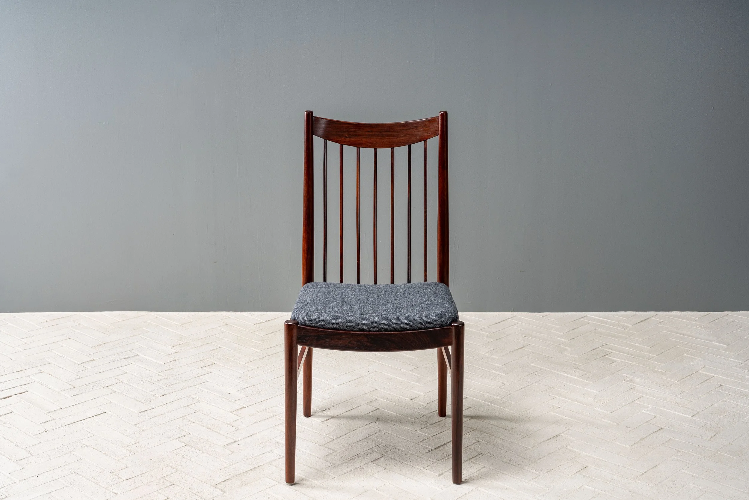 set-of-6-arne-vodder-rosewood-dining-chairs-resideinc-27.jpg