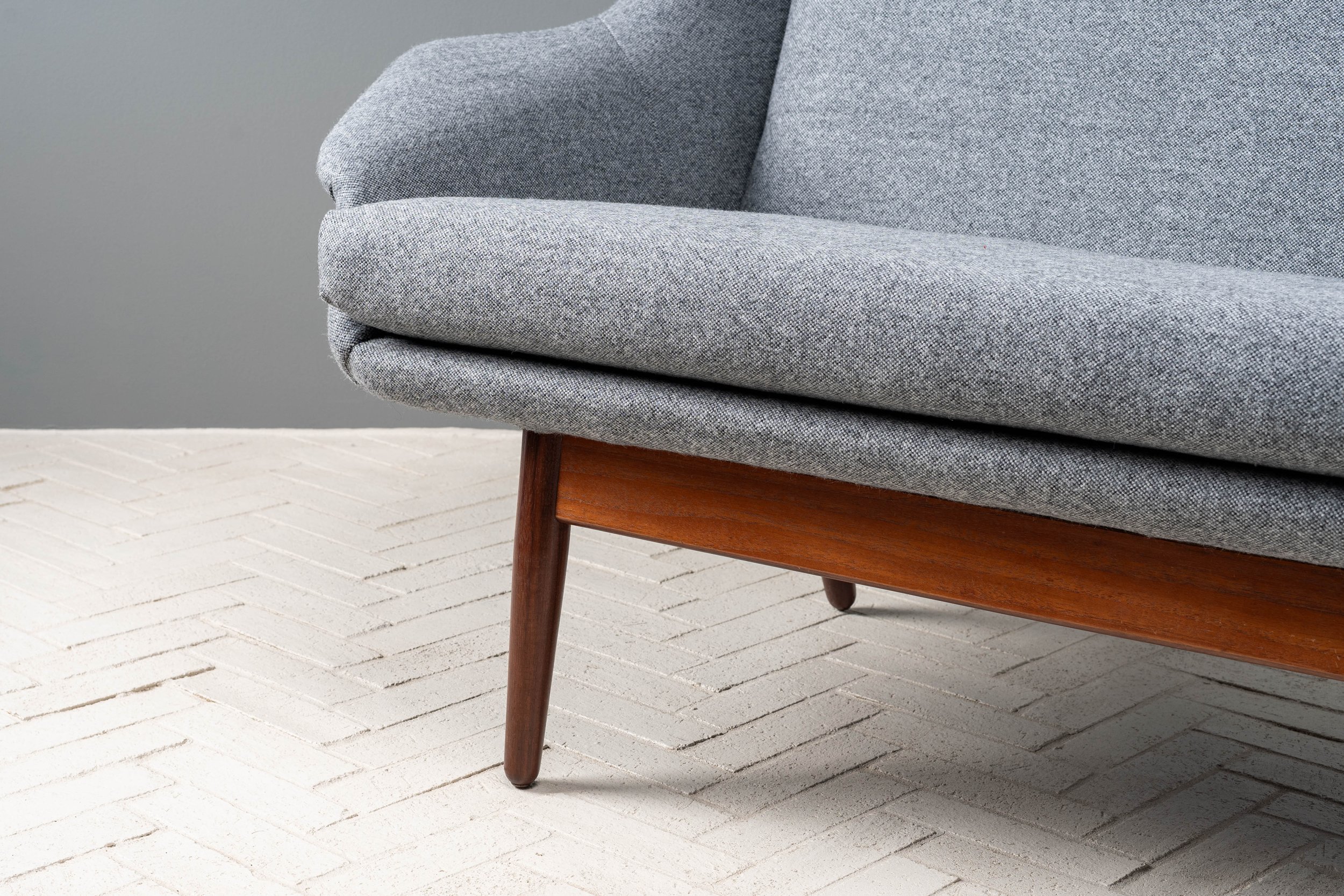 georg-tanier-selection-teak-couch-resideinc-13.jpg