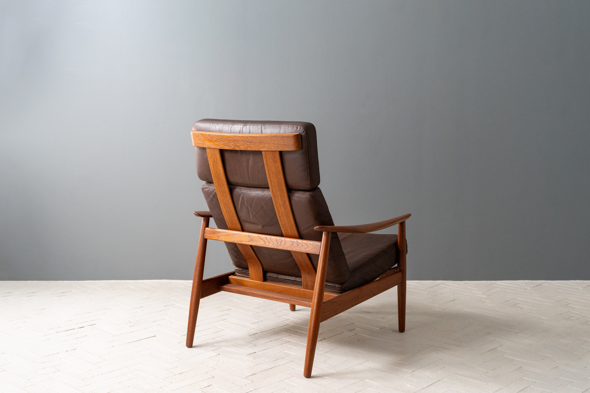 arne-vodder-teak-and-leather-lounge-chair-resideinc-31.jpg