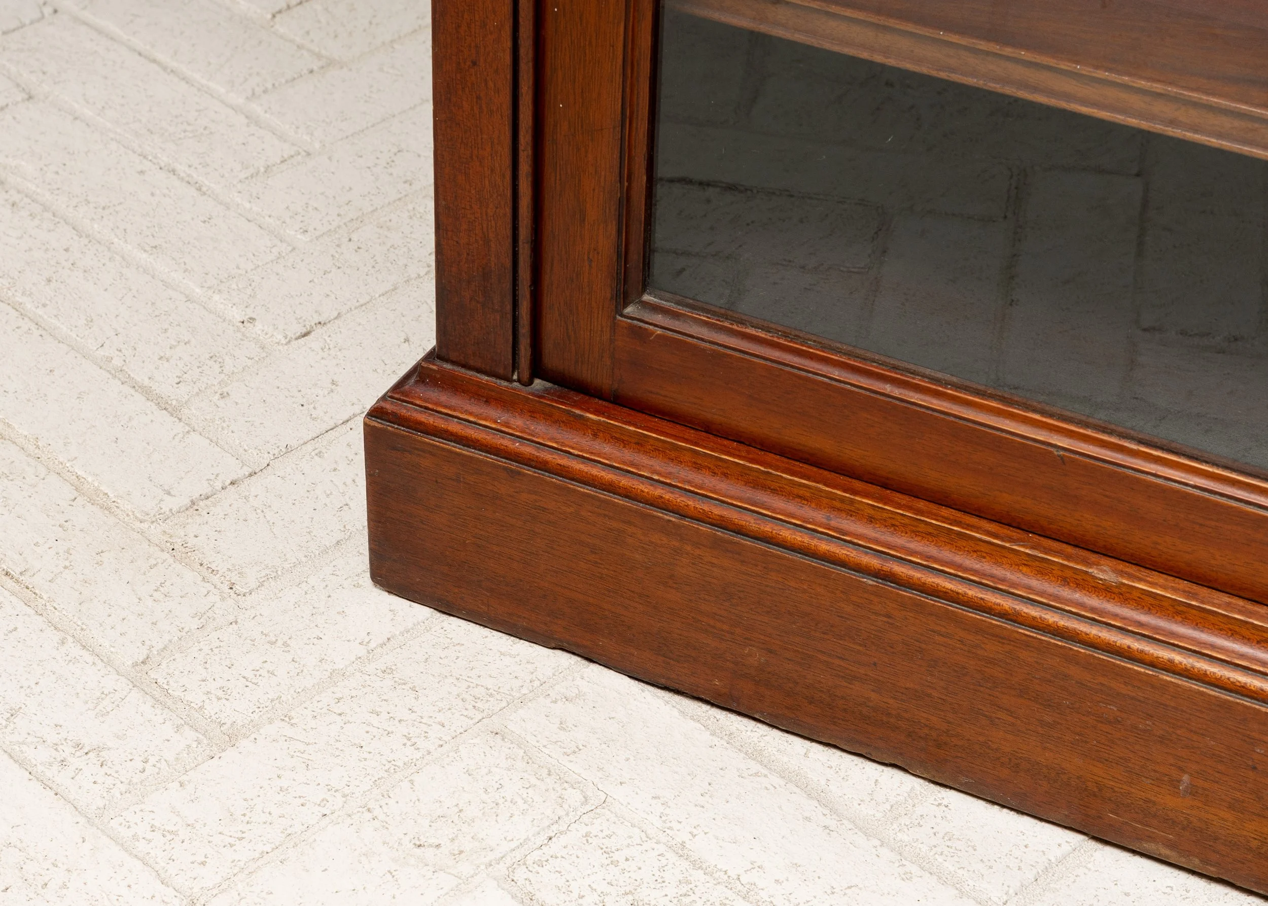 davenport-cuban-mahogany-bookcase-reside-inc-21.jpg