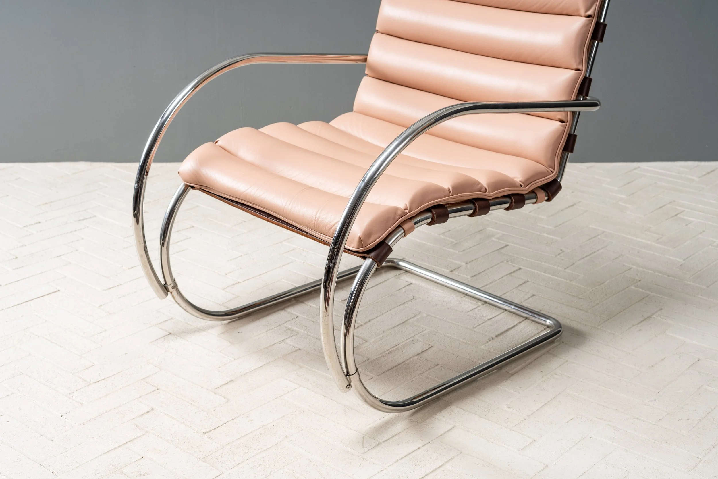 pair-of-knoll-mr-chairs-resideinc-23.jpg