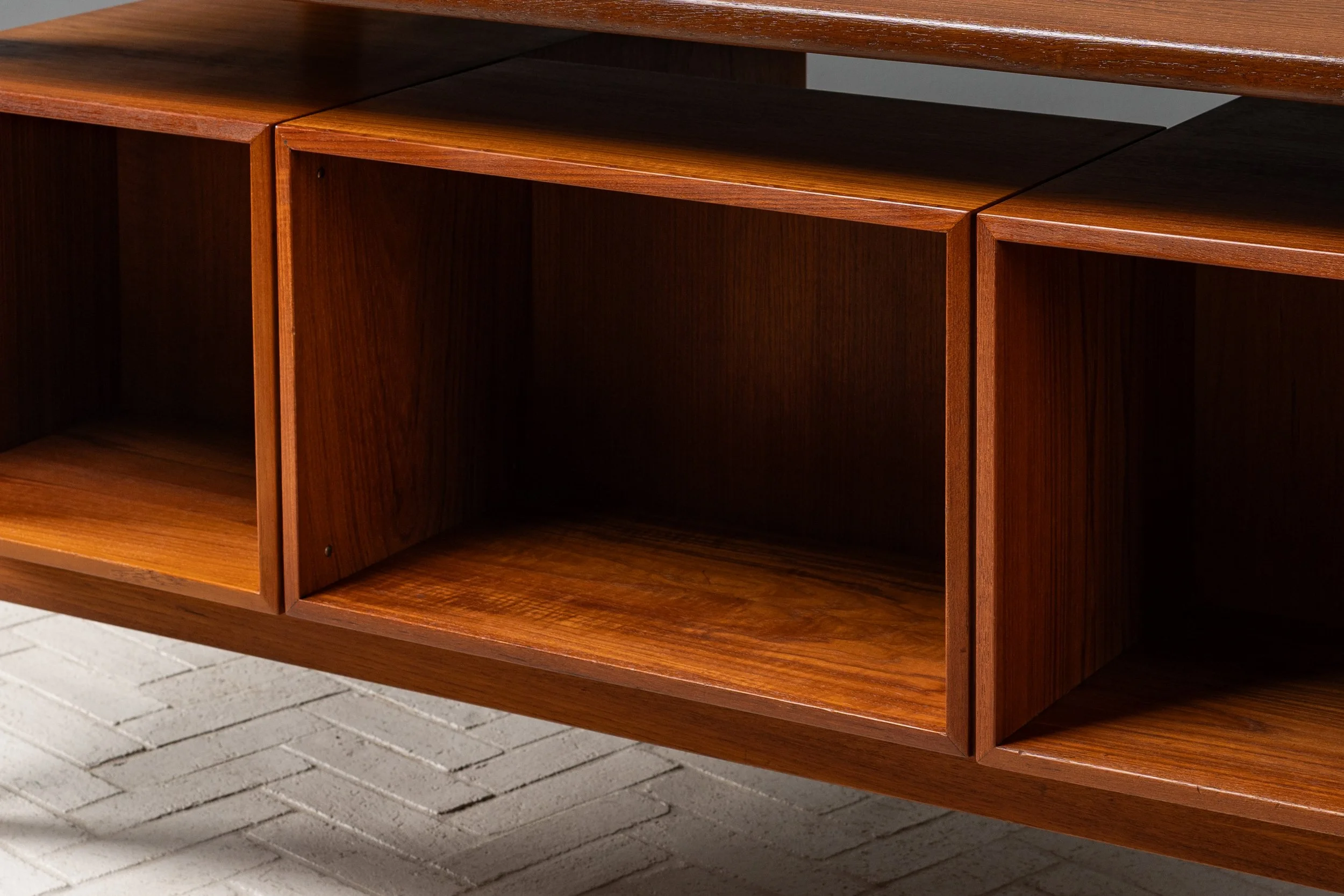 kai-kristiansen-teak-desk-resideinc-20.jpg