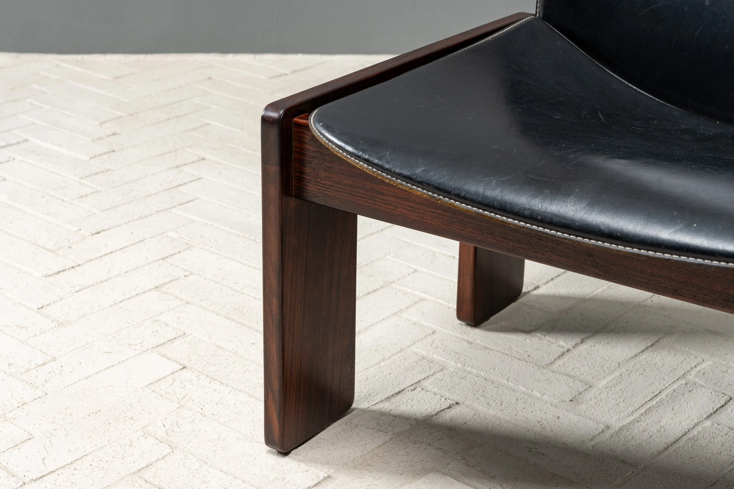 cassina-leather-rosewood-chair-resideinc-10.jpg