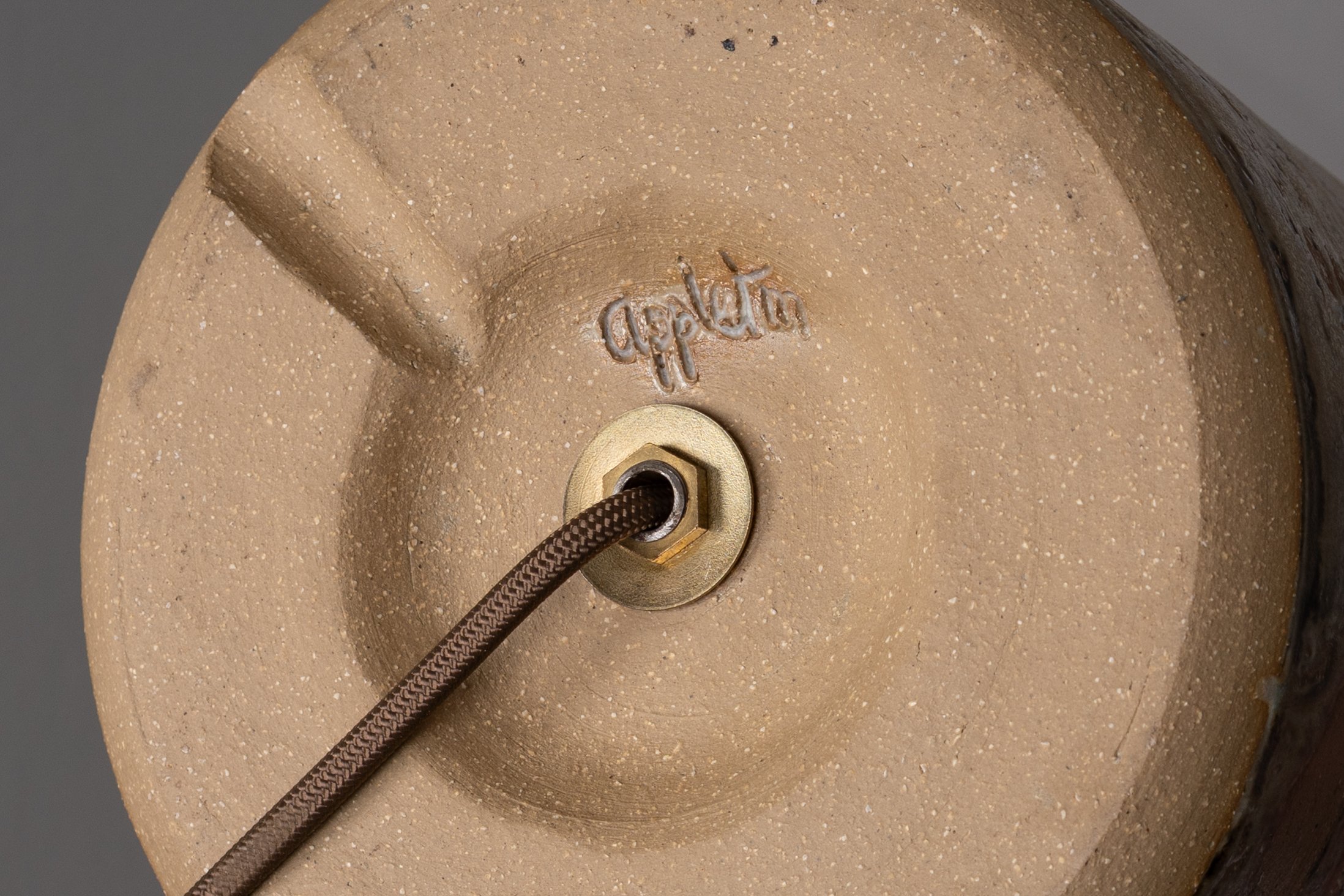 anne-appleton-clark-ceramic-table-lamp-2-resideinc-15.jpg