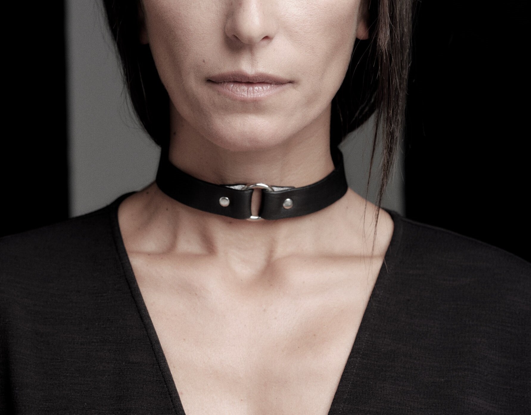 ADDOR LEATHER CHOKER