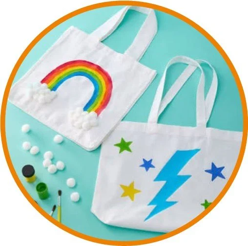 SRC Decorate a Book Bag Session