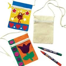 SRC Decorate a Bag Session 
