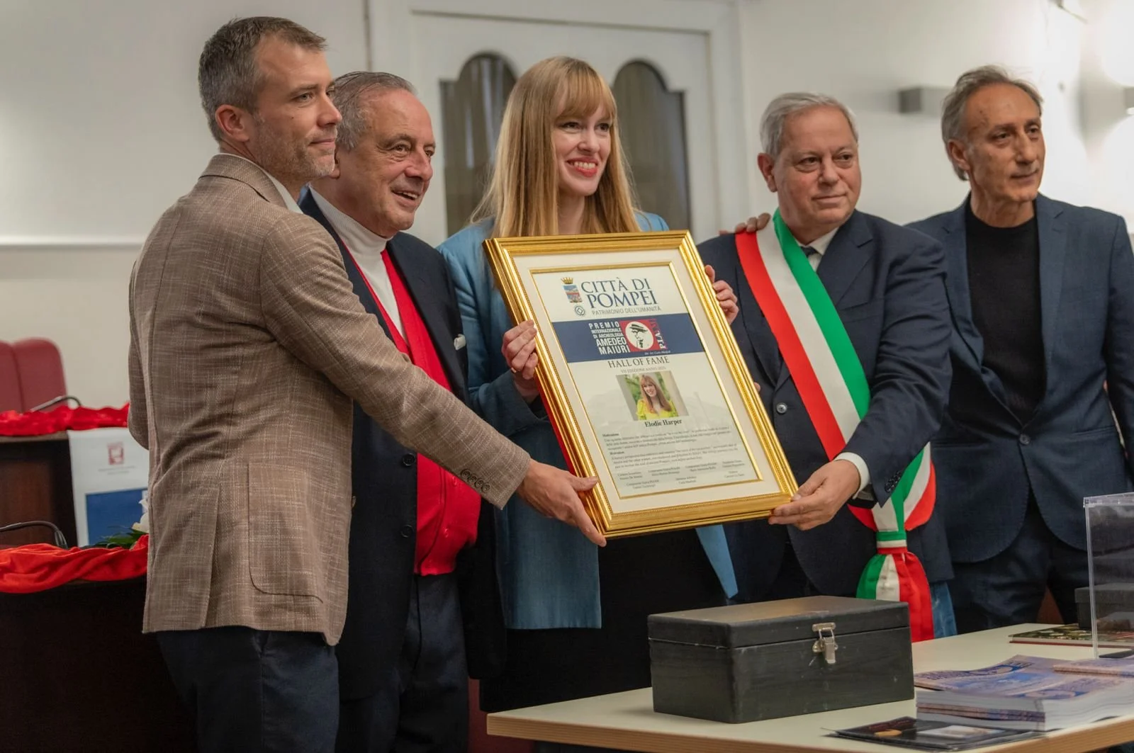 Elodie Harper wins prestigious Amedeo Maiuri International Archaeology Award