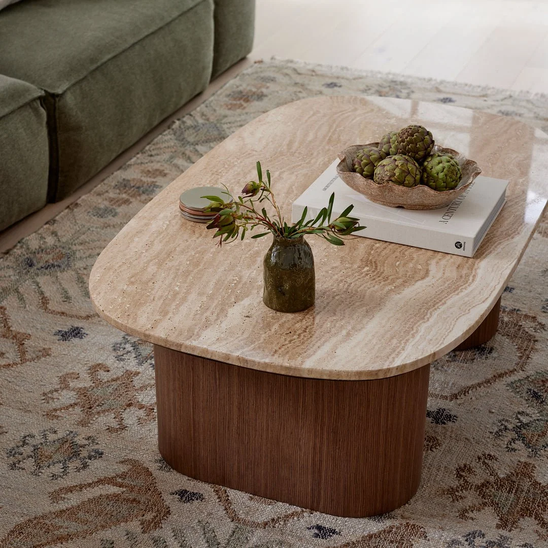 ML_Winter25_Rosebud_094-W_ecf82591-c01d-460b-bfed-b72a583c5a5a (1).jpg