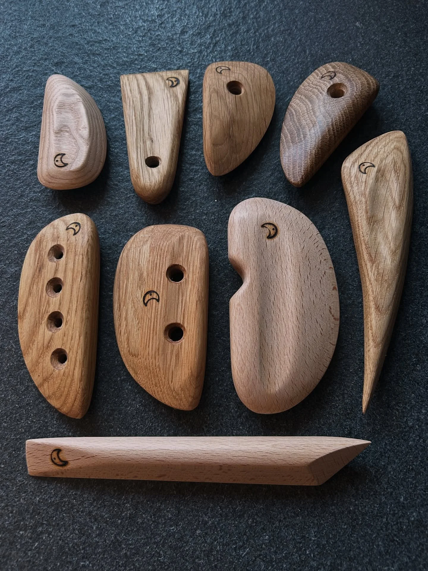 A special set of custom tools heading off to @yutupots today. These tools have been designed with additional ergonomic features and with tapers to help improve gripping and the holding of the tool. Super excited to see what&rsquo;s created with them.
