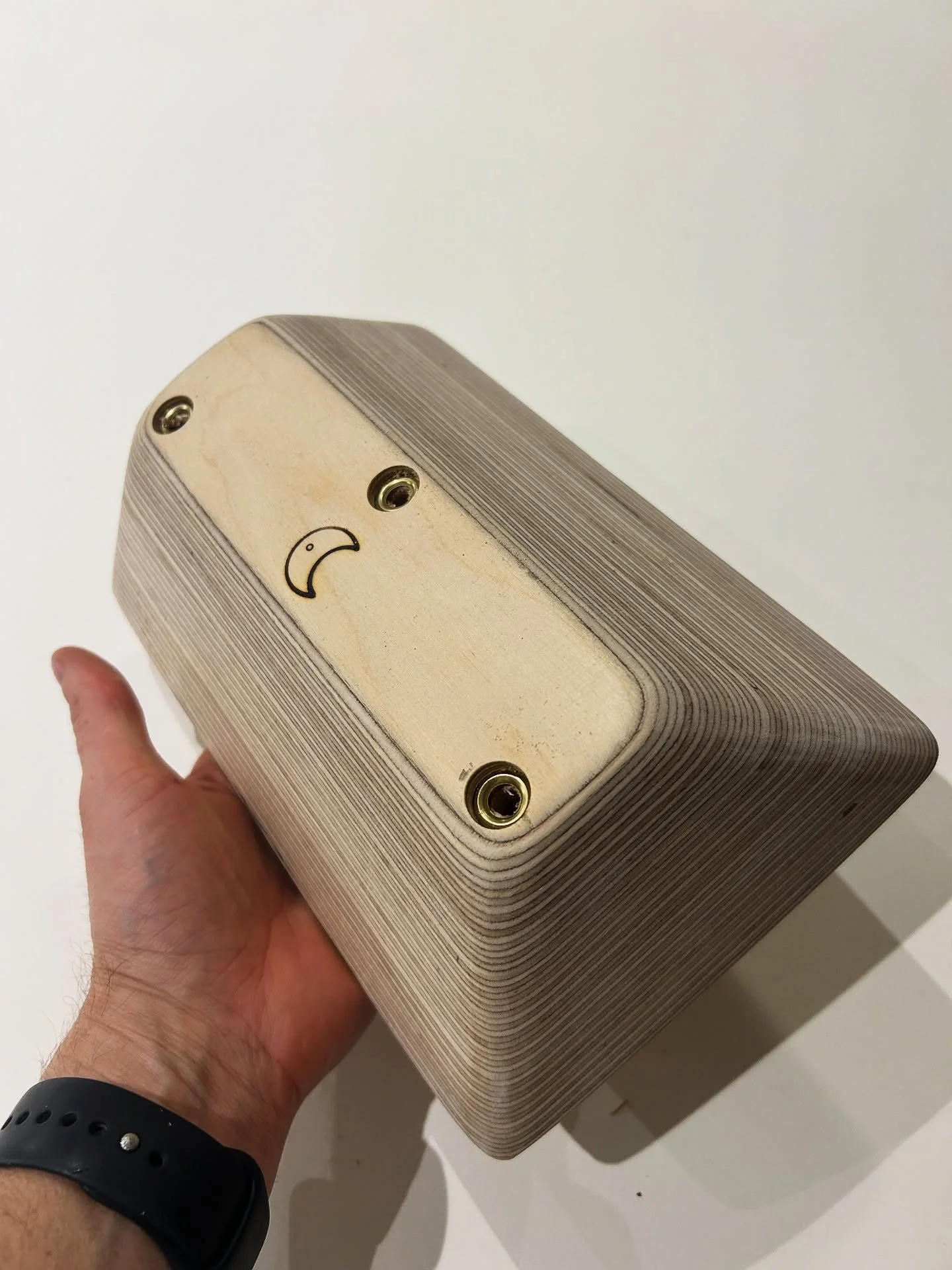 After a customer asked me to make up a custom volume for their home wall. I thought I’d make a few extra to add to my shop. 
Here is the large - mini volume 250mm x 150mm super useful little volume for when you want to add some variation to yo