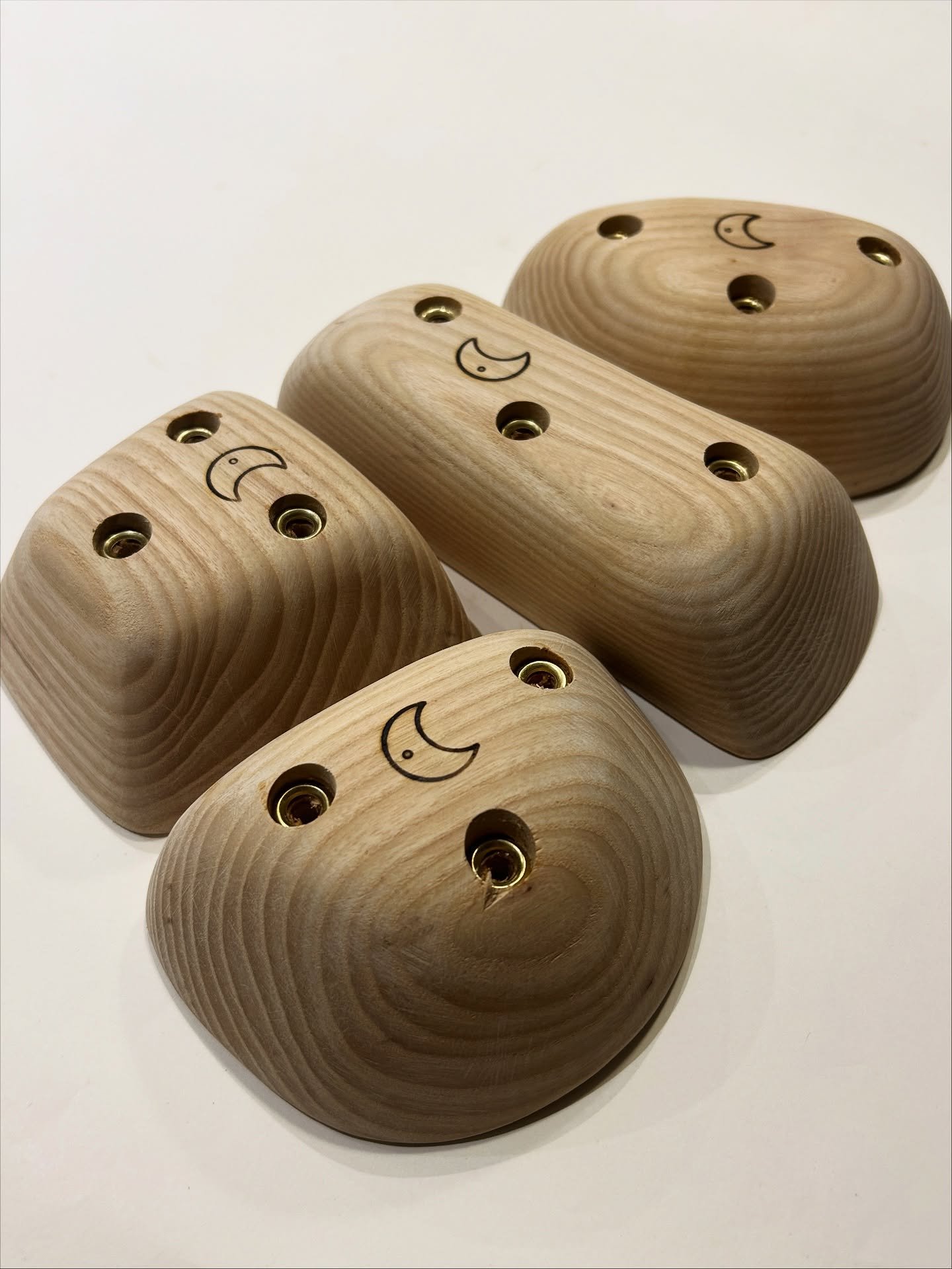 I love working with Ash, it&rsquo;s such a nice wood to shape. And always gives of interesting smells. This set contains four Big chunky holds. A jug, pinch and a couple of big rounded edge incut slopers style holds. DM for more details.
.
.
.
#Bould