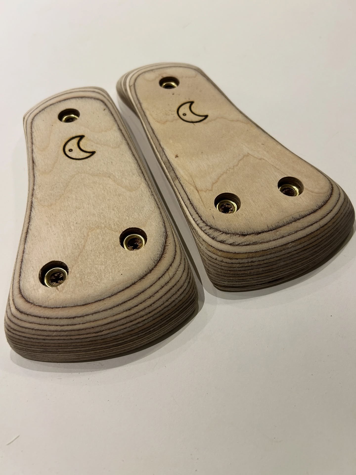 Birch ply Pinches incut on both sides for a positive hold. 

The pinches are 200mm long and go from 60 - 100mm wide. They are 22mm deep.  A very versatile hold that can be set in many ways - one of my favourite shapes to pull on.. 
.
.
.
#Bouldering 